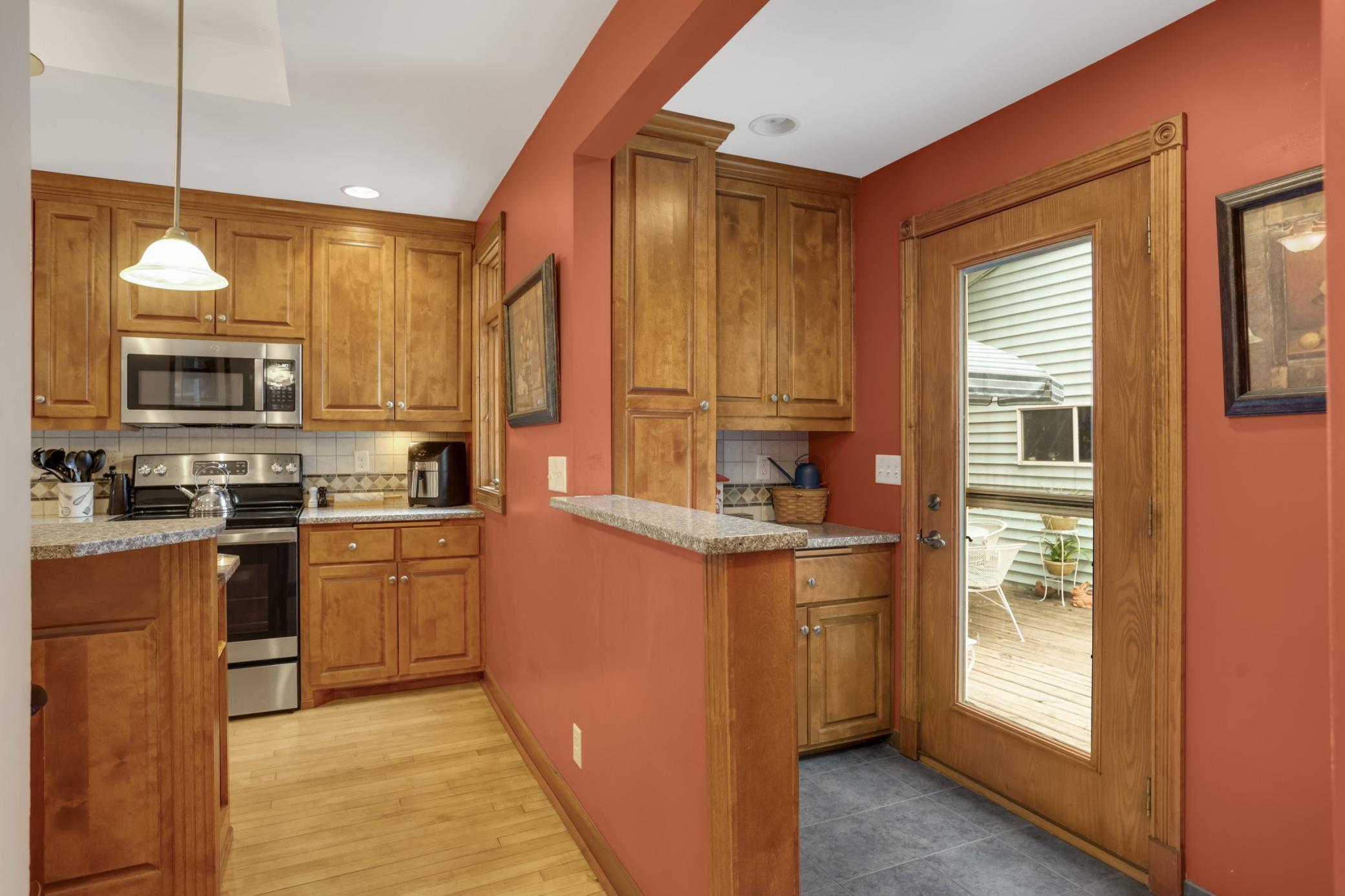 View of Residential at 356 Macalester Street, Saint Paul MN 55105, Saint Paul (28 of 65) - Mike Wilen | Minnesota Team Real Estate