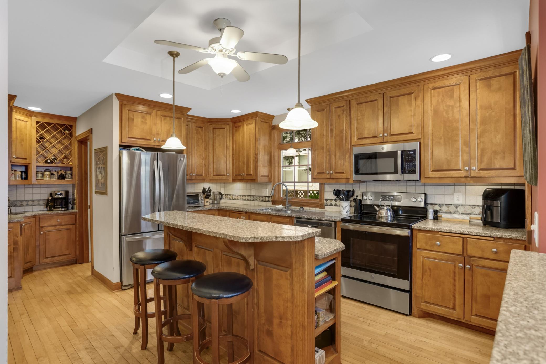 View of Residential at 356 Macalester Street, Saint Paul MN 55105, Saint Paul (22 of 65) - Mike Wilen | Minnesota Team Real Estate