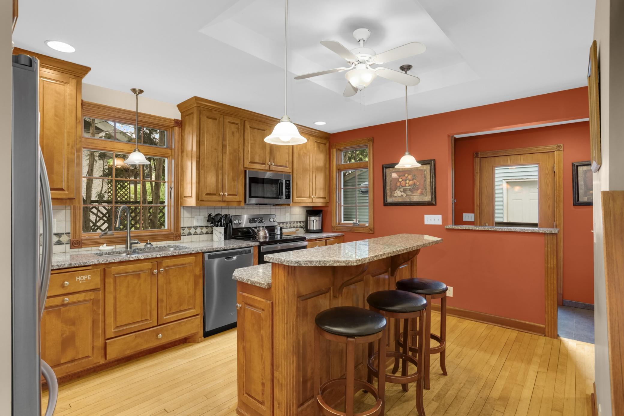 View of Residential at 356 Macalester Street, Saint Paul MN 55105, Saint Paul (24 of 65) - Mike Wilen | Minnesota Team Real Estate