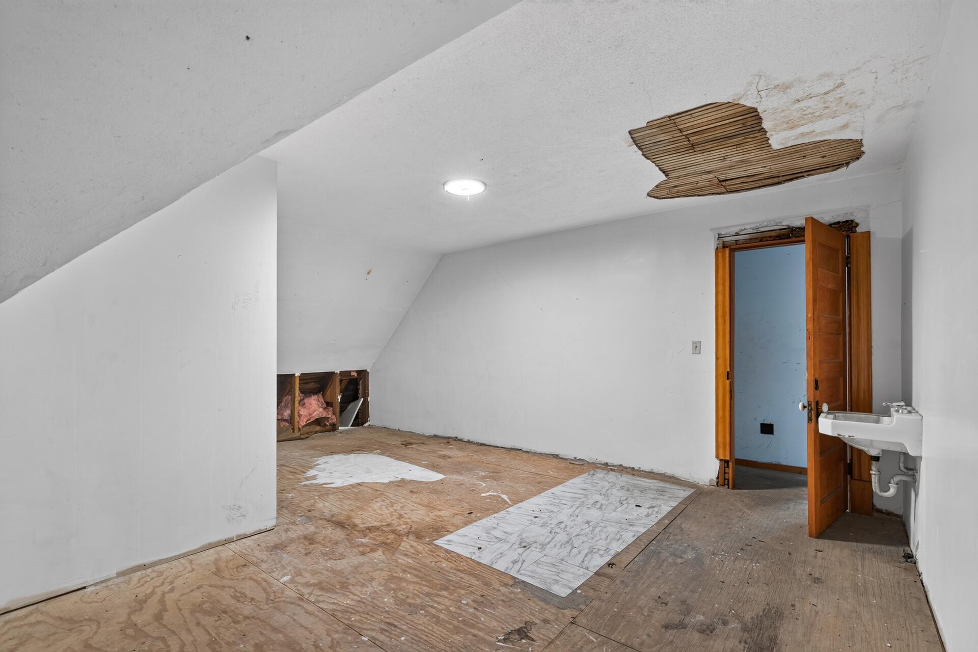 View of Residential Income at 2630 Blaisdell Avenue, Minneapolis MN 55408, Minneapolis (27 of 28) - Mike Wilen | Minnesota Team Real Estate