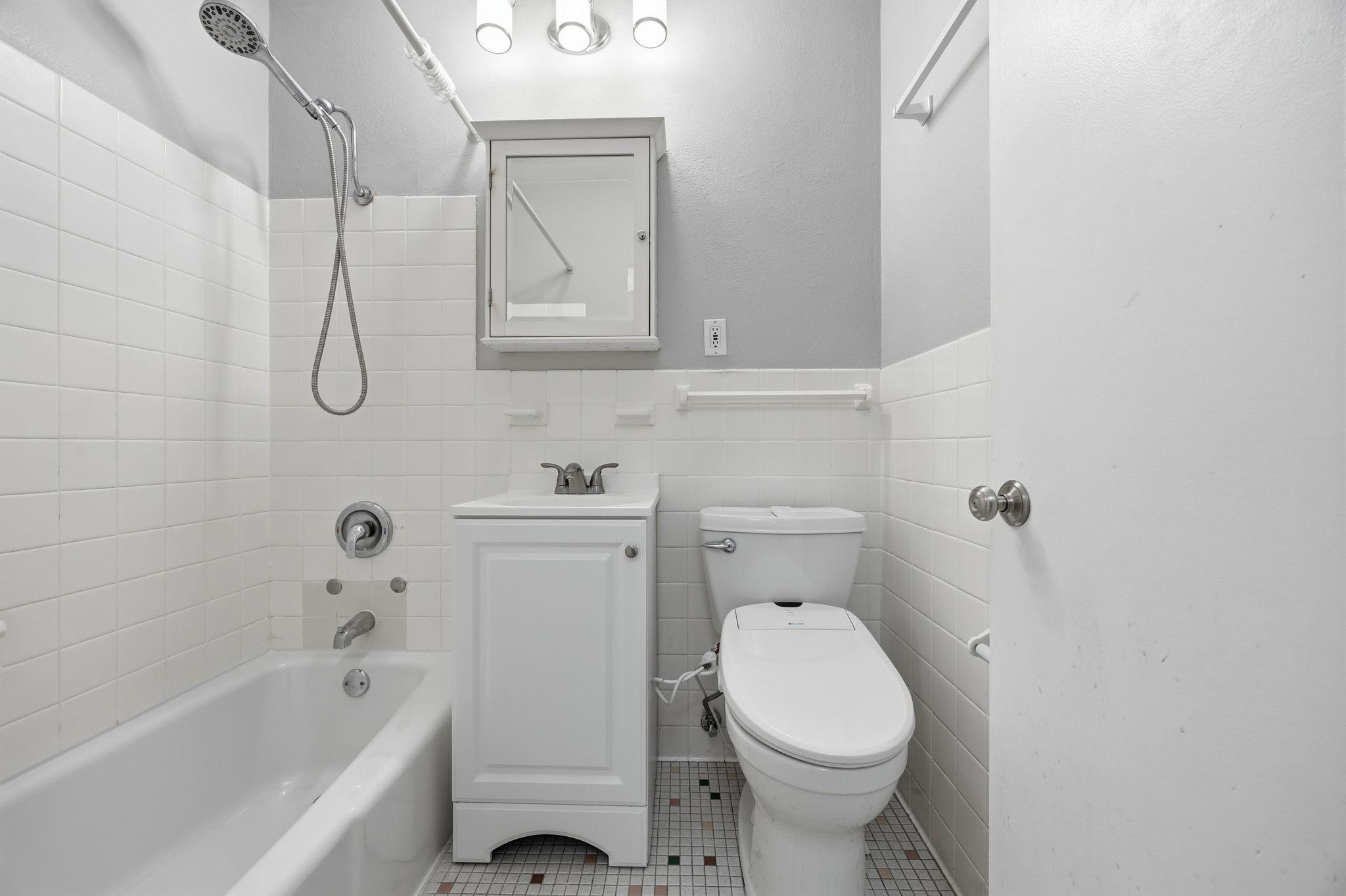 View of Residential at 3237 15th Avenue #11, Minneapolis MN 55407, Minneapolis (17 of 24) - Mike Wilen | Minnesota Team Real Estate