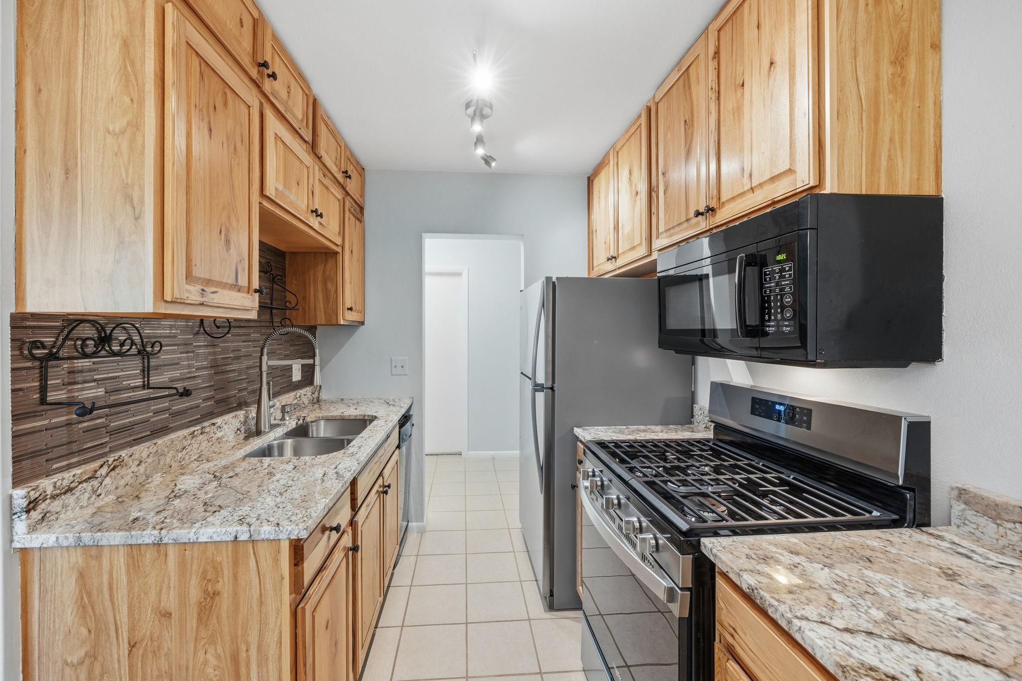 View of Residential at 3237 15th Avenue #11, Minneapolis MN 55407, Minneapolis (9 of 24) - Mike Wilen | Minnesota Team Real Estate