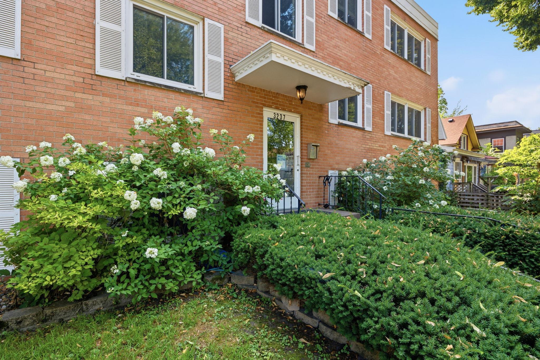 View of Residential at 3237 15th Avenue #11, Minneapolis MN 55407, Minneapolis (23 of 24) - Mike Wilen | Minnesota Team Real Estate