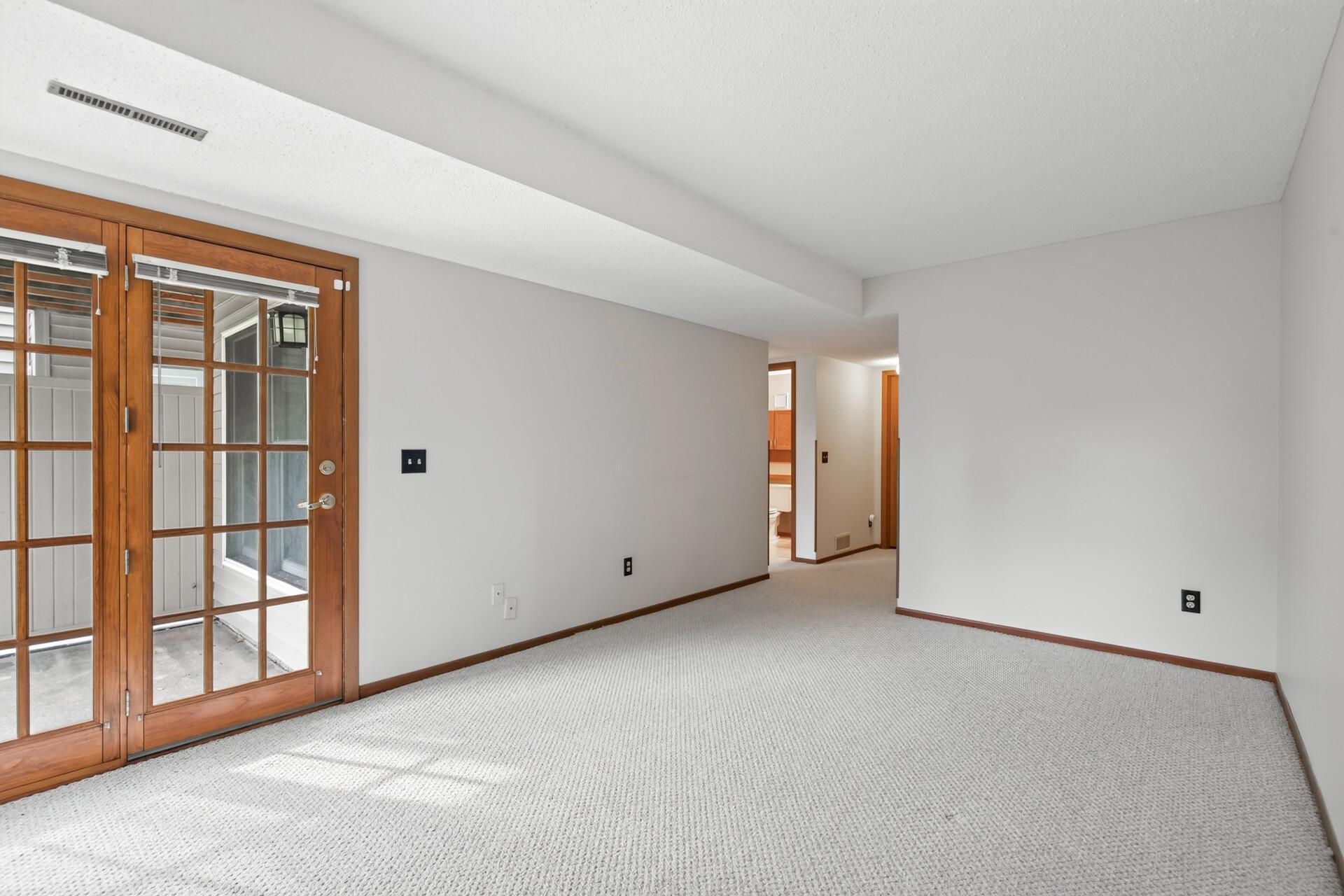 View of Residential at 14307 Bedford Drive, Eden Prairie MN 55346, Eden Prairie (29 of 46) - Mike Wilen | Minnesota Team Real Estate
