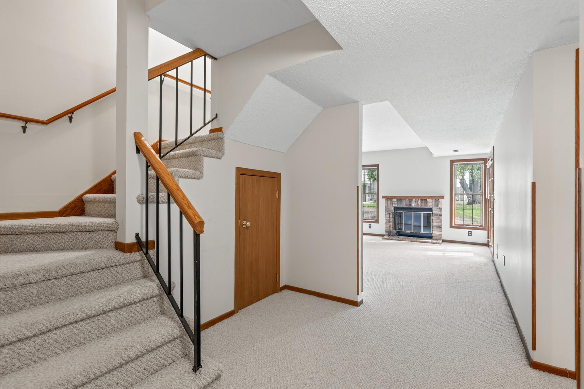 View of Residential at 14307 Bedford Drive, Eden Prairie MN 55346, Eden Prairie (24 of 46) - Mike Wilen | Minnesota Team Real Estate