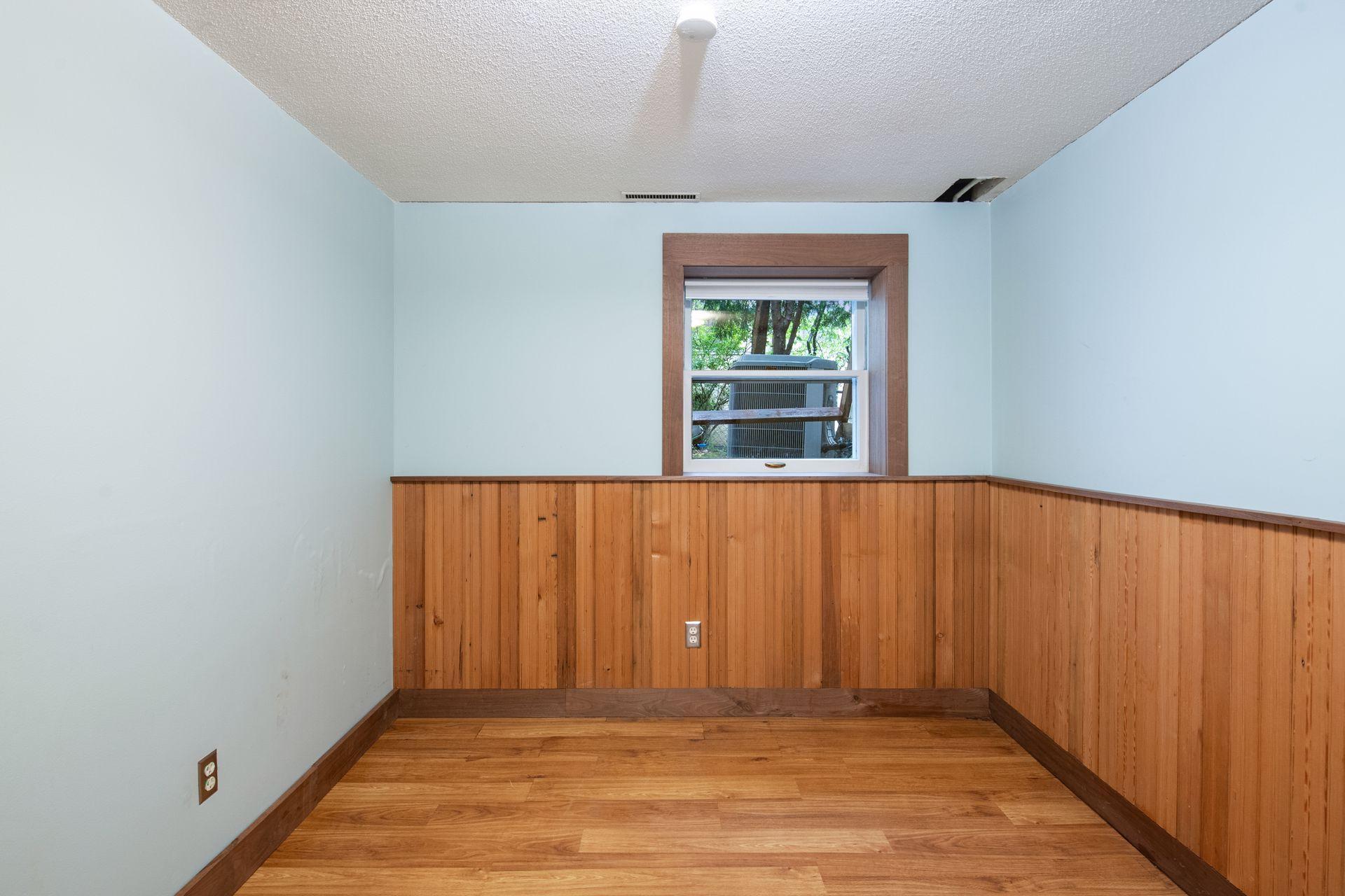 View of Residential at 99 Forestdale Road, Minneapolis MN 55410, Minneapolis (31 of 39) - Mike Wilen | Minnesota Team Real Estate
