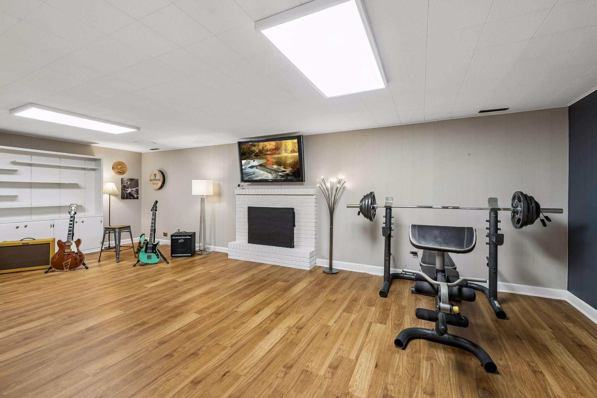 View of Residential at 99 Forestdale Road, Minneapolis MN 55410, Minneapolis (29 of 39) - Mike Wilen | Minnesota Team Real Estate