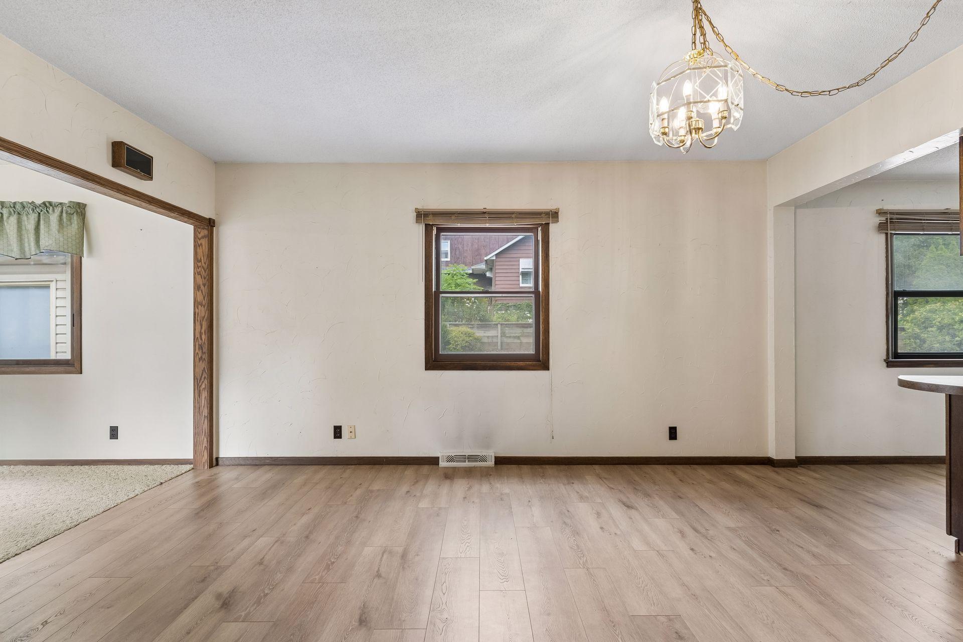View of Residential at 96 Orange Avenue, Saint Paul MN 55117, Saint Paul (11 of 36) - Mike Wilen | Minnesota Team Real Estate