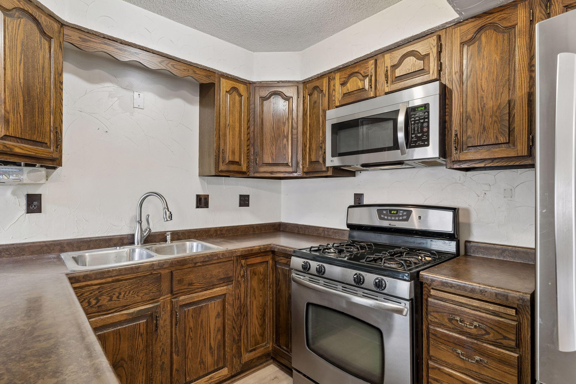 View of Residential at 96 Orange Avenue, Saint Paul MN 55117, Saint Paul (8 of 36) - Mike Wilen | Minnesota Team Real Estate