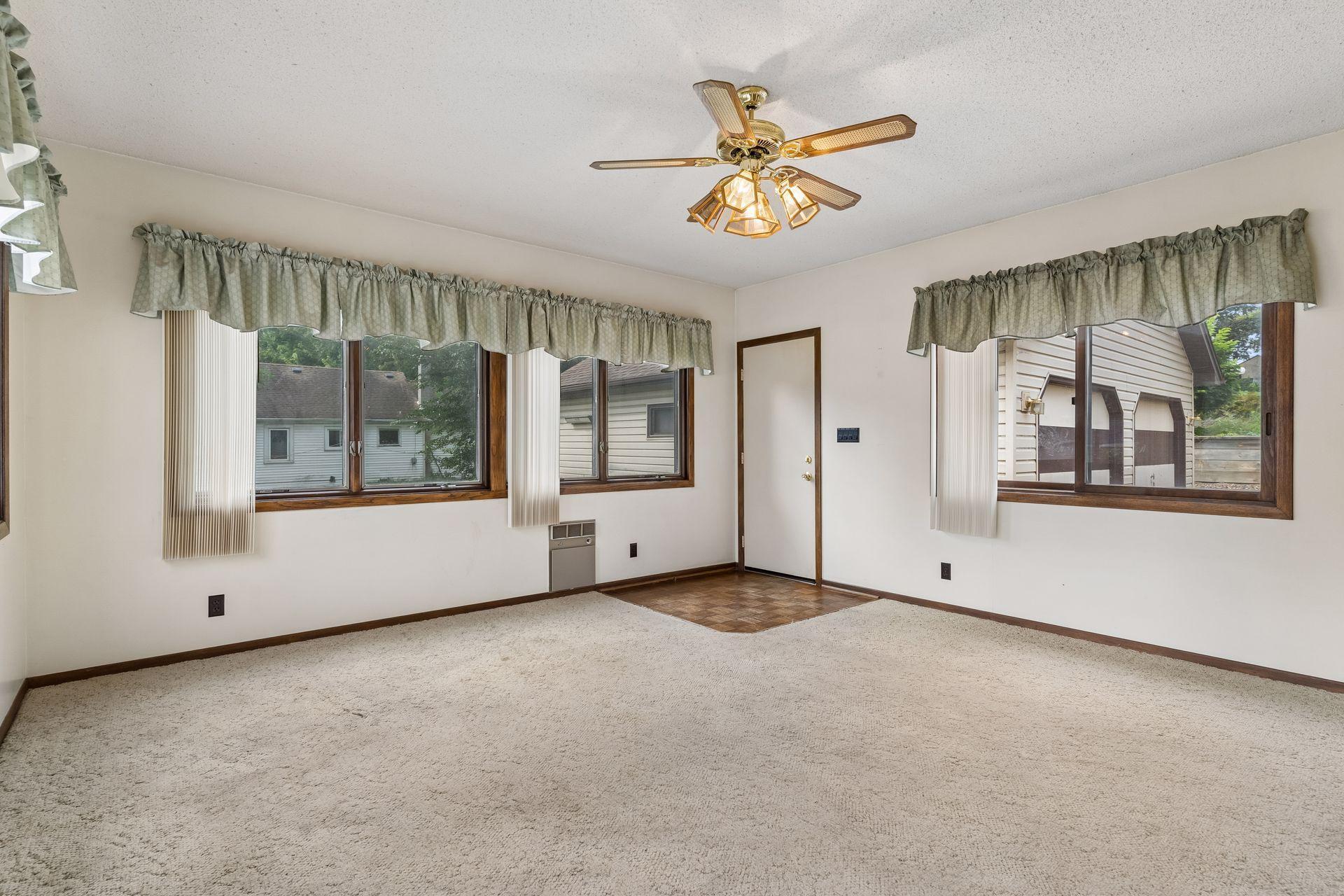 View of Residential at 96 Orange Avenue, Saint Paul MN 55117, Saint Paul (16 of 36) - Mike Wilen | Minnesota Team Real Estate