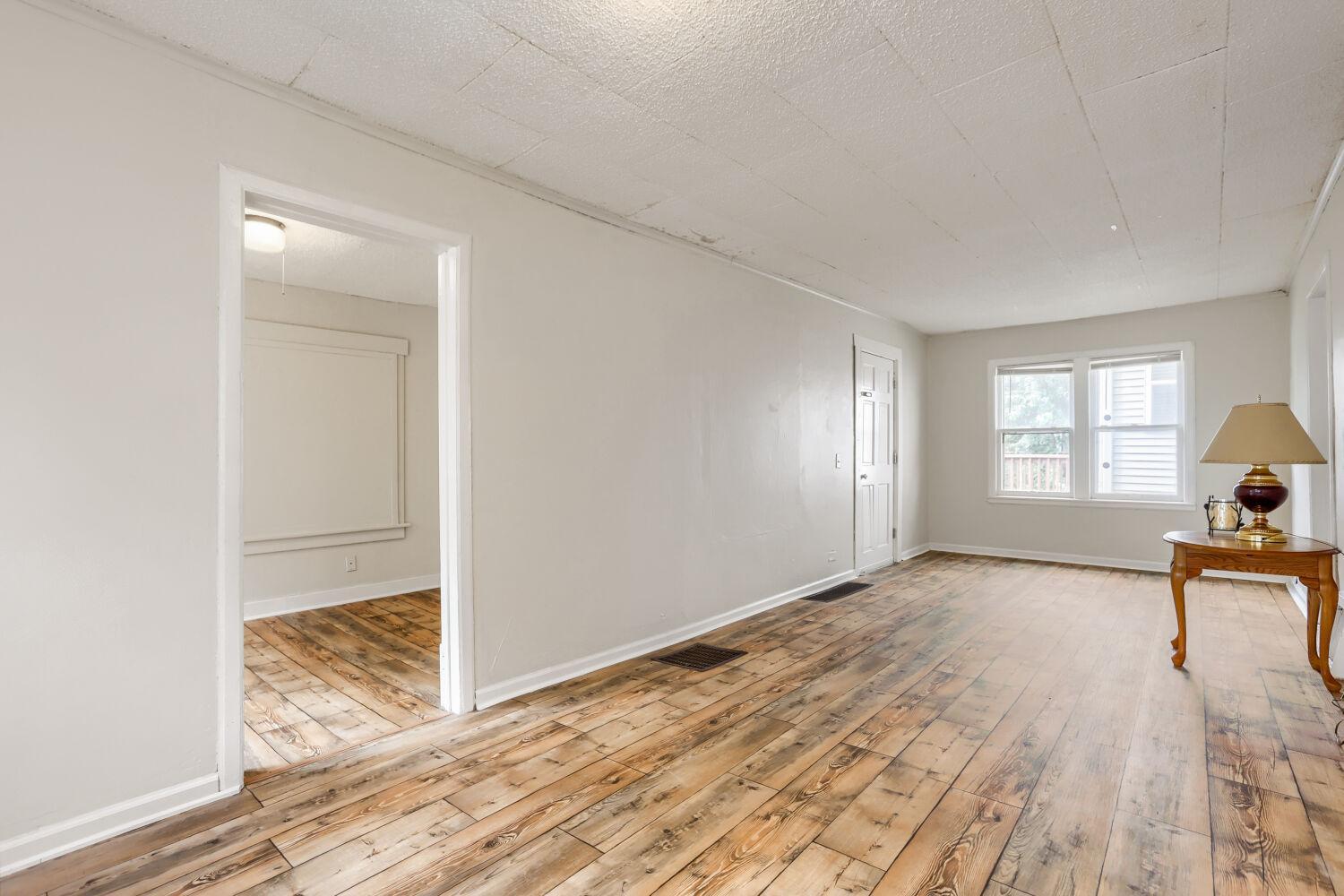 View of Residential at 2922 Sheridan Avenue, Minneapolis MN 55411, Minneapolis (8 of 13) - Mike Wilen | Minnesota Team Real Estate