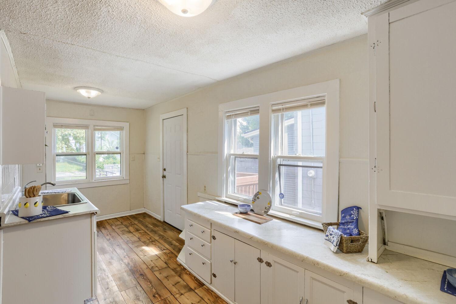 View of Residential at 2922 Sheridan Avenue, Minneapolis MN 55411, Minneapolis (6 of 13) - Mike Wilen | Minnesota Team Real Estate