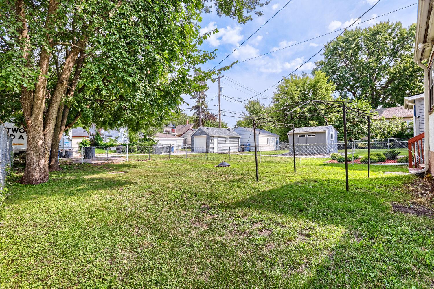 View of Residential at 2922 Sheridan Avenue, Minneapolis MN 55411, Minneapolis (11 of 13) - Mike Wilen | Minnesota Team Real Estate