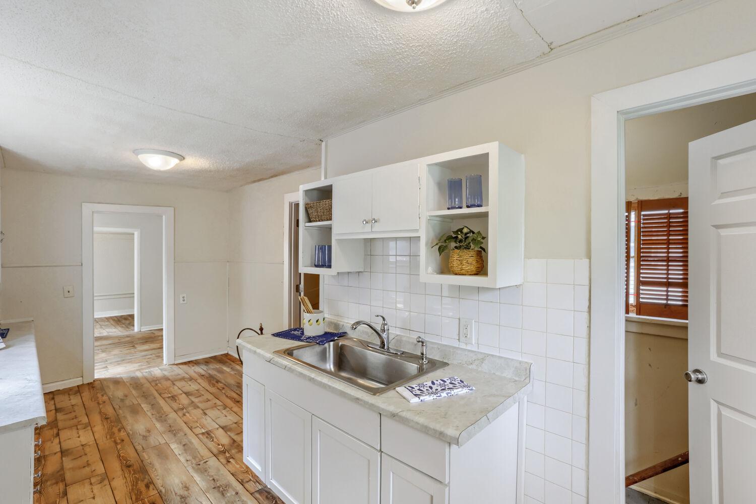 View of Residential at 2922 Sheridan Avenue, Minneapolis MN 55411, Minneapolis (3 of 13) - Mike Wilen | Minnesota Team Real Estate