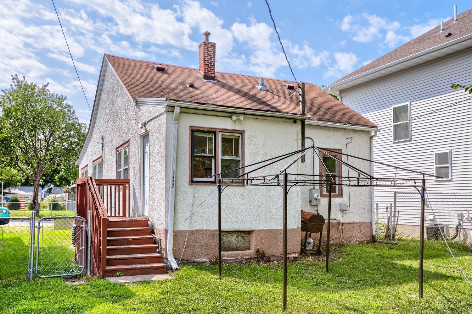 View of Residential at 2922 Sheridan Avenue, Minneapolis MN 55411, Minneapolis (13 of 13) - Mike Wilen | Minnesota Team Real Estate