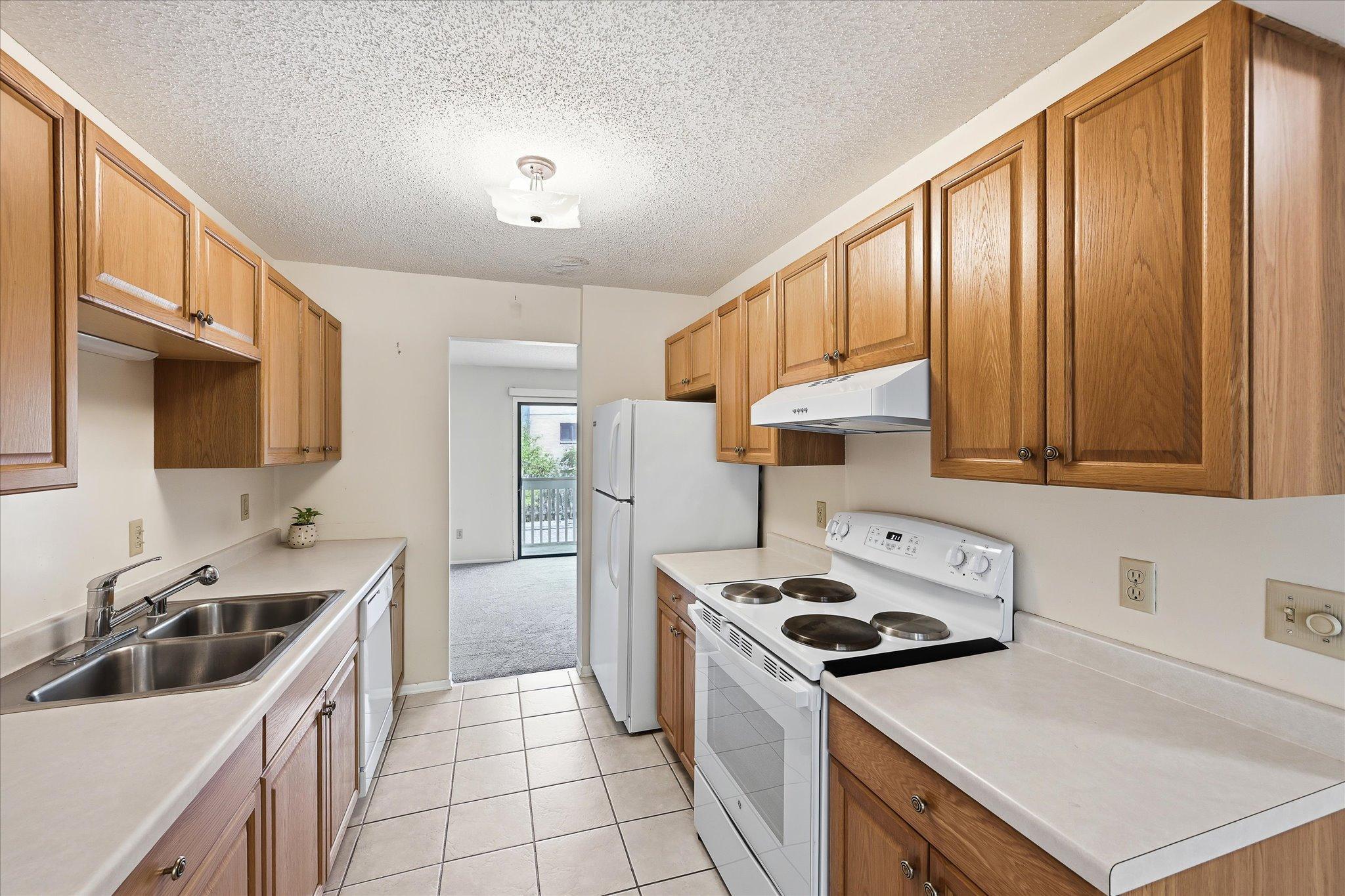 View of Residential at 2325 Hampshire Avenue, Saint Louis Park MN 55426, Saint Louis Park (9 of 22) - Mike Wilen | Minnesota Team Real Estate