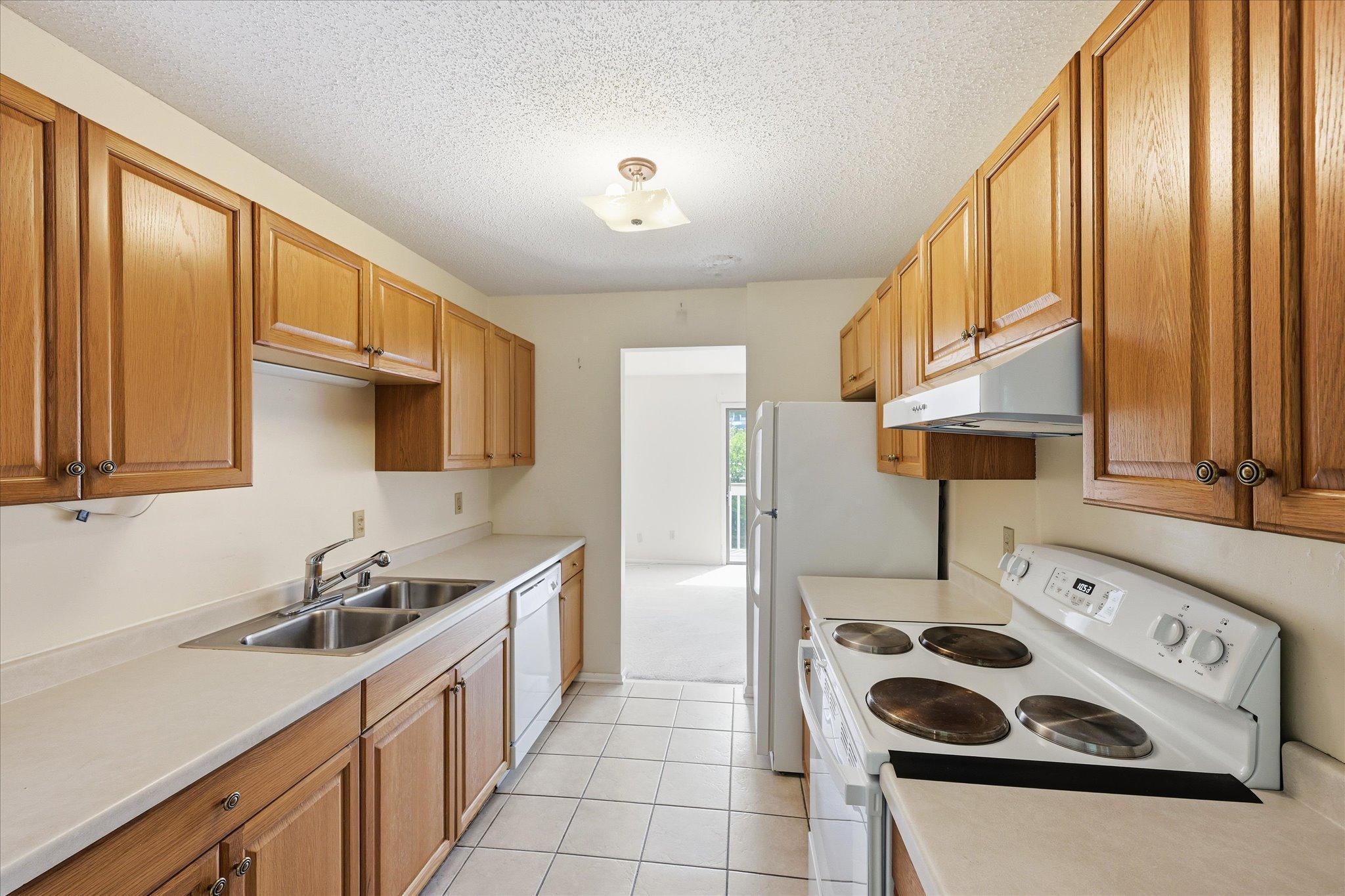 View of Residential at 2325 Hampshire Avenue, Saint Louis Park MN 55426, Saint Louis Park (8 of 22) - Mike Wilen | Minnesota Team Real Estate
