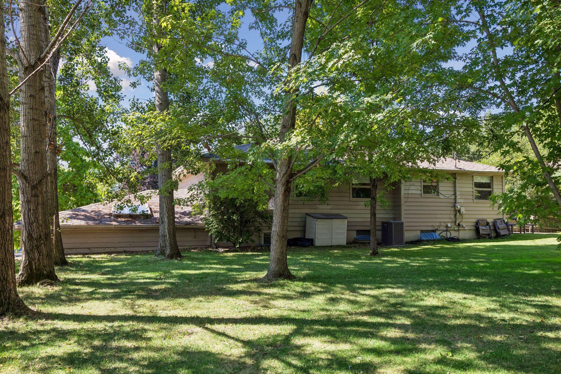 View of Residential at 2704 Shawnee Lane, Burnsville MN 55337, Burnsville (36 of 41) - Mike Wilen | Minnesota Team Real Estate