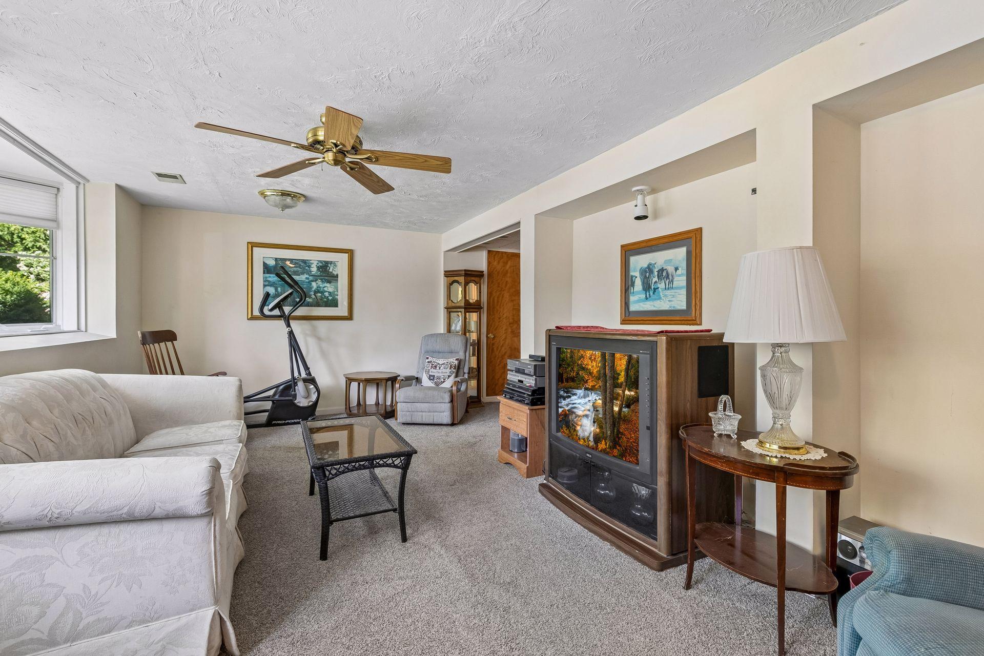 View of Residential at 2704 Shawnee Lane, Burnsville MN 55337, Burnsville (9 of 41) - Mike Wilen | Minnesota Team Real Estate