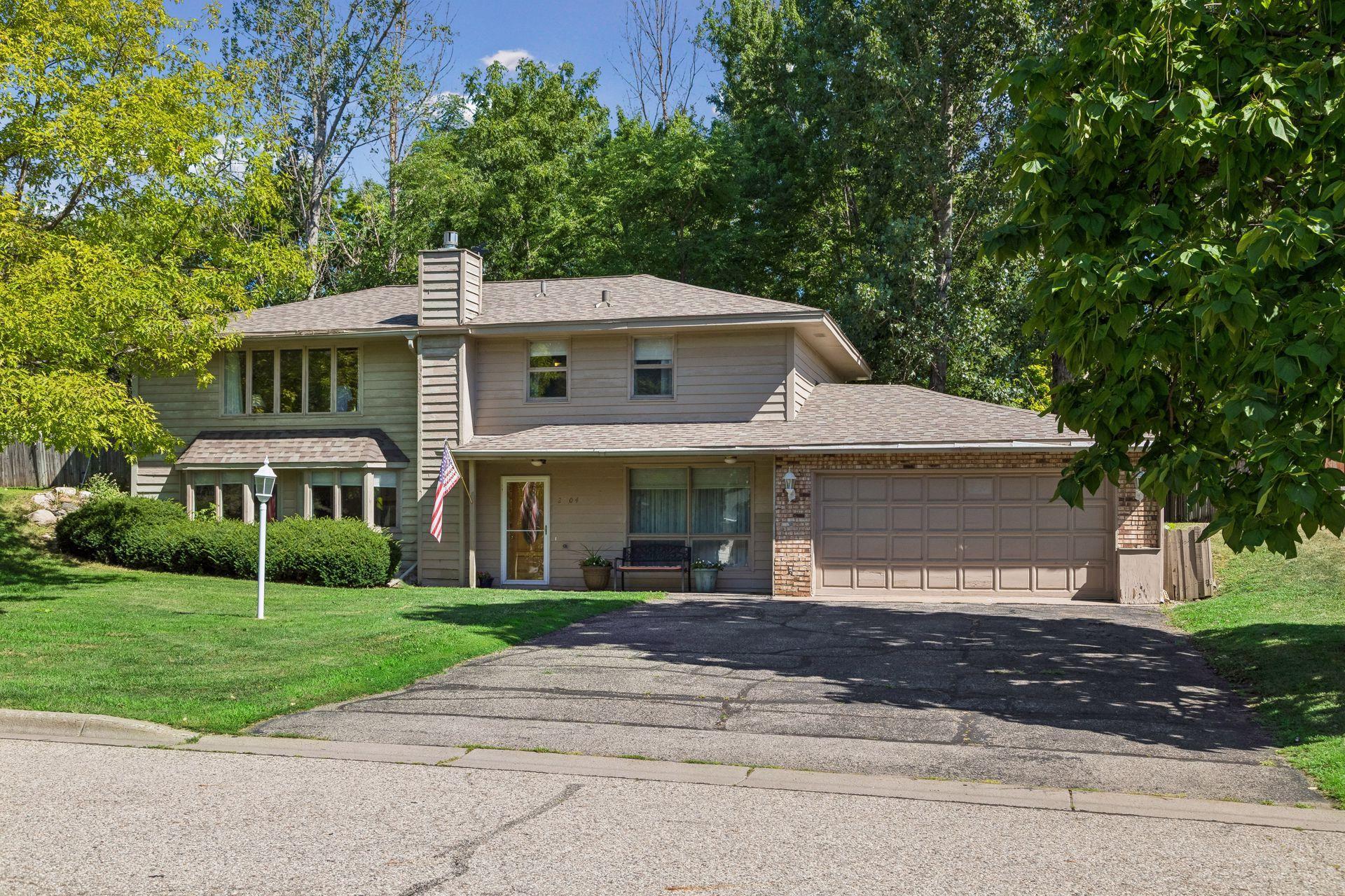 View of Residential at 2704 Shawnee Lane, Burnsville MN 55337, Burnsville (2 of 41) - Mike Wilen | Minnesota Team Real Estate