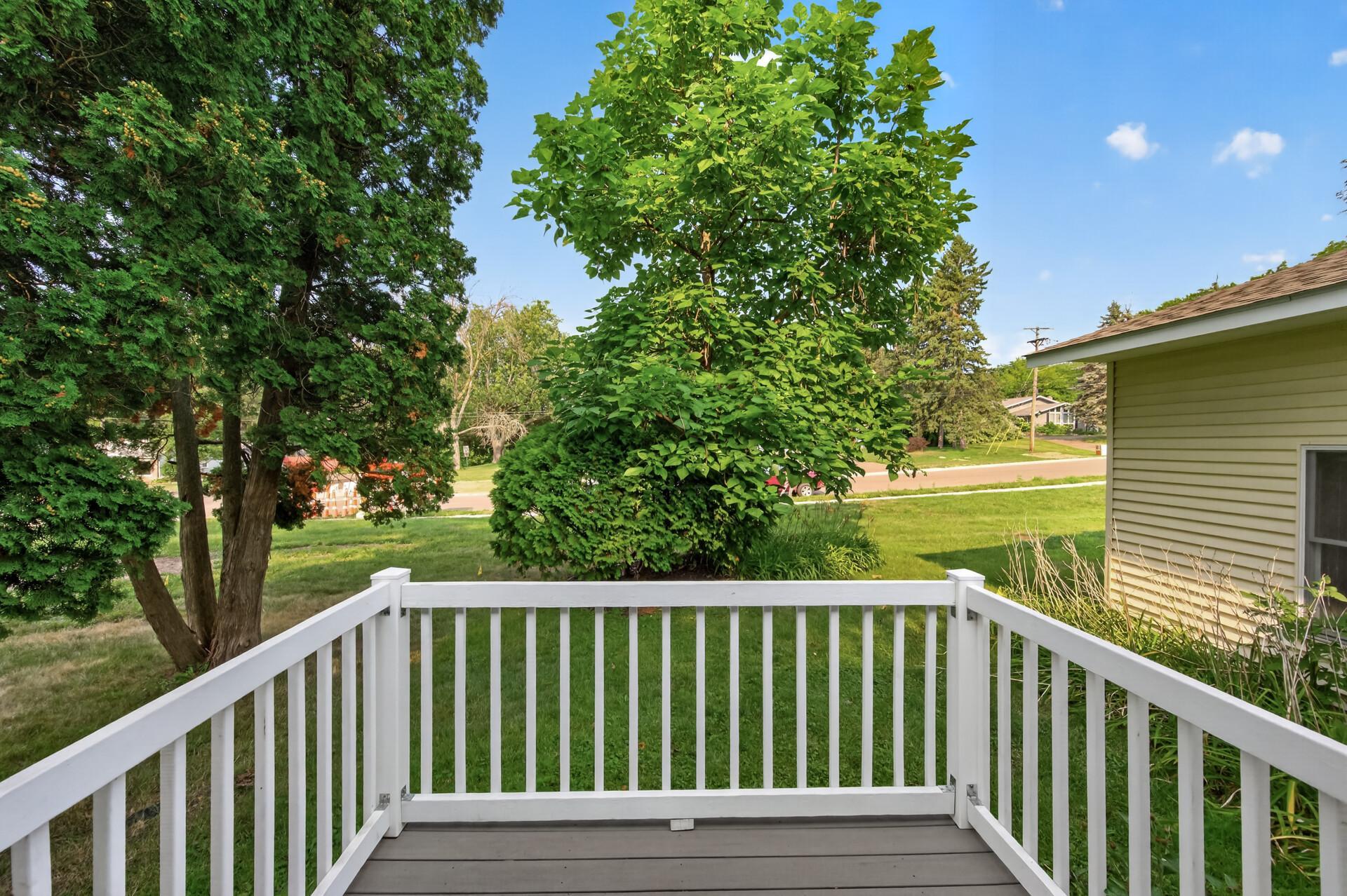 View of Residential at 6262 7th Street, Oakdale MN 55128, Oakdale (25 of 27) - Mike Wilen | Minnesota Team Real Estate