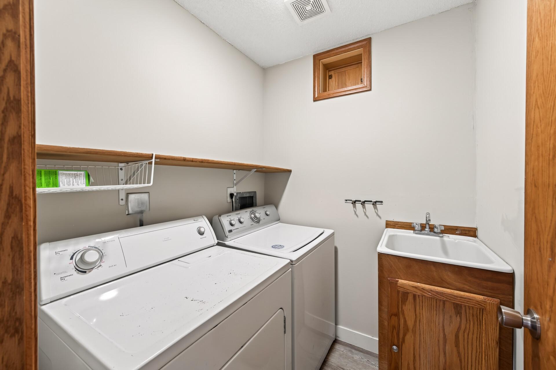 View of Residential at 6262 7th Street, Oakdale MN 55128, Oakdale (10 of 27) - Mike Wilen | Minnesota Team Real Estate