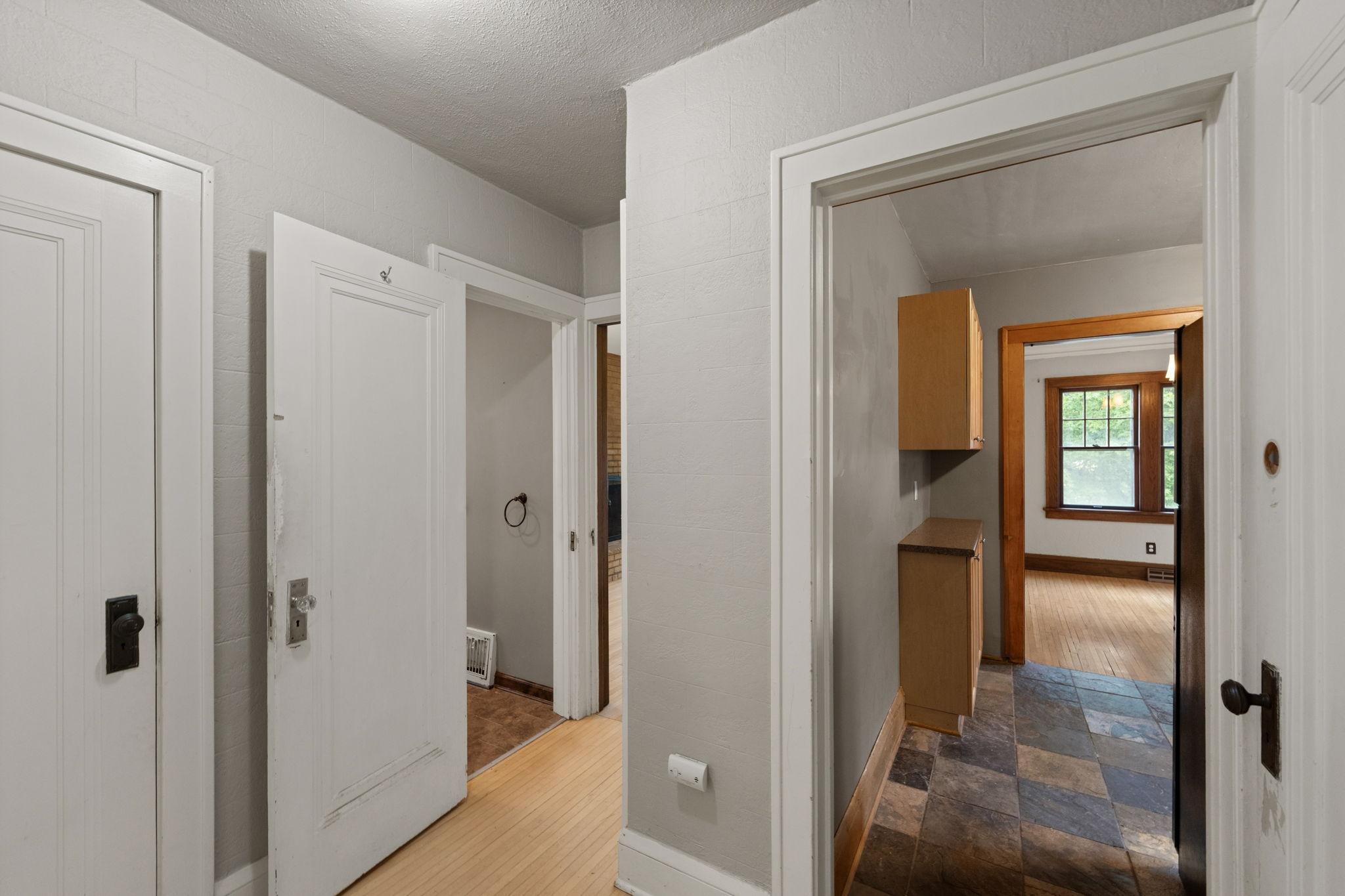 View of Residential at 3152 Webster Avenue, Saint Louis Park MN 55416, Saint Louis Park (17 of 72) - Mike Wilen | Minnesota Team Real Estate