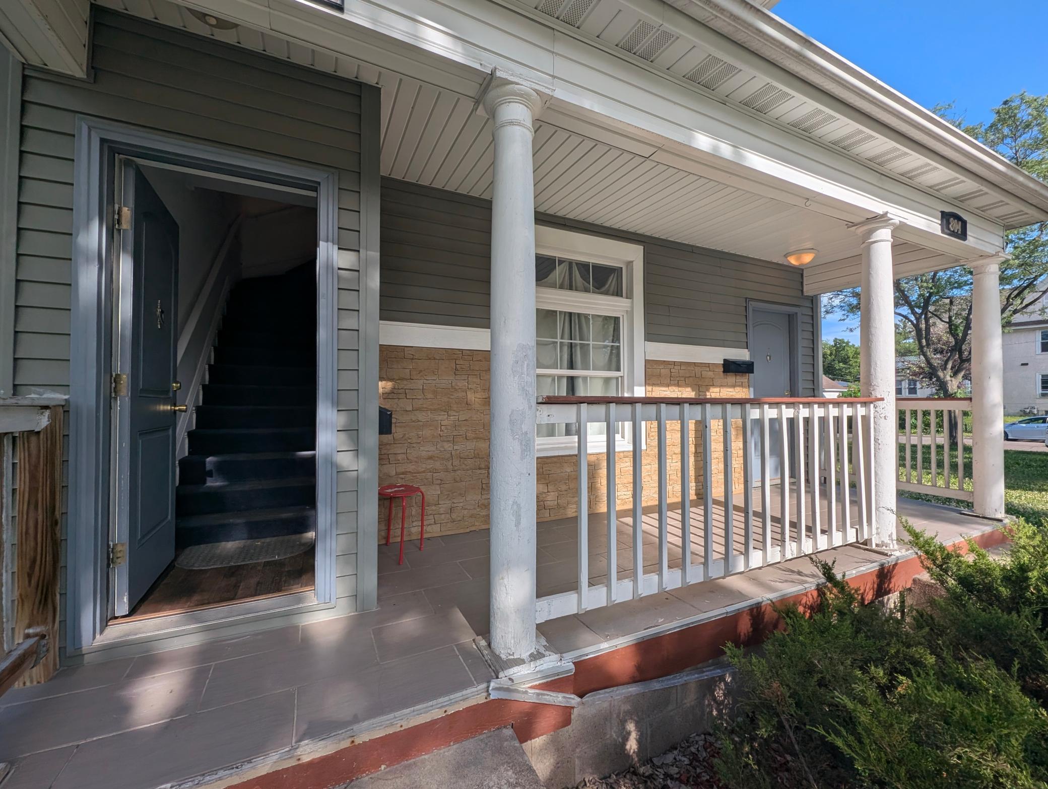 View of Residential Income at 804 Oliver Avenue, Minneapolis MN 55411, Minneapolis (13 of 32) - Mike Wilen | Minnesota Team Real Estate