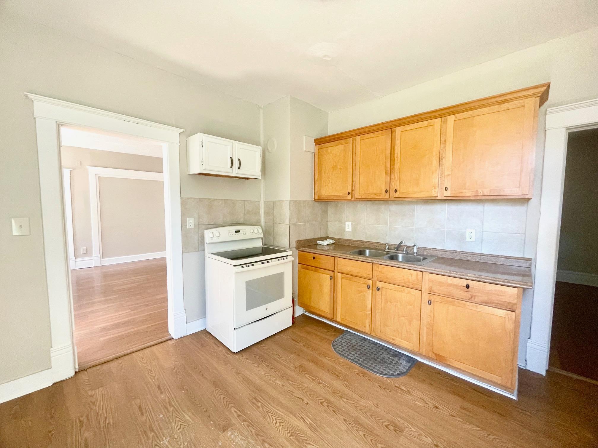 View of Residential Income at 804 Oliver Avenue, Minneapolis MN 55411, Minneapolis (5 of 32) - Mike Wilen | Minnesota Team Real Estate