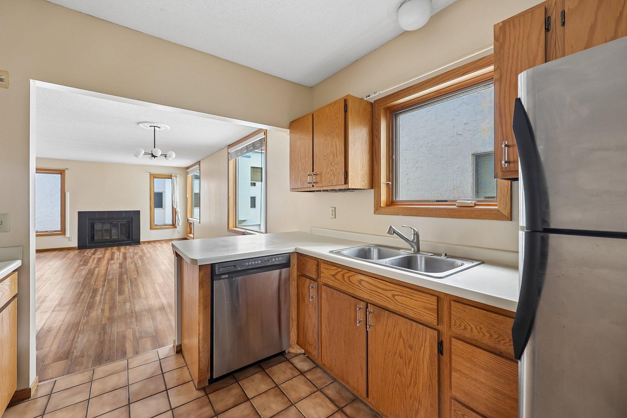 View of Residential at 3058 Lake Shore Drive #A, Minneapolis MN 55416, Minneapolis (9 of 26) - Mike Wilen | Minnesota Team Real Estate