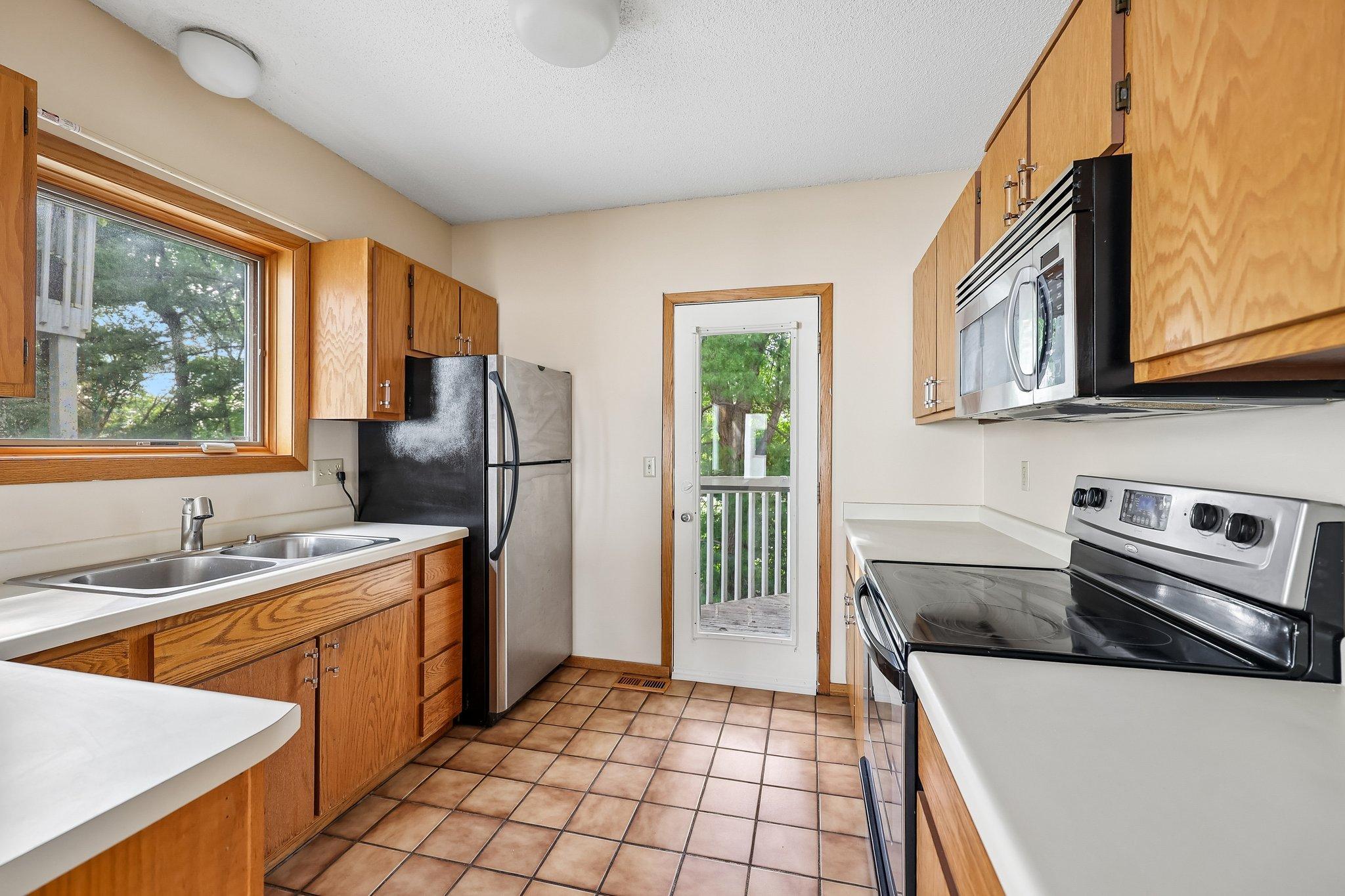 View of Residential at 3058 Lake Shore Drive #A, Minneapolis MN 55416, Minneapolis (10 of 26) - Mike Wilen | Minnesota Team Real Estate