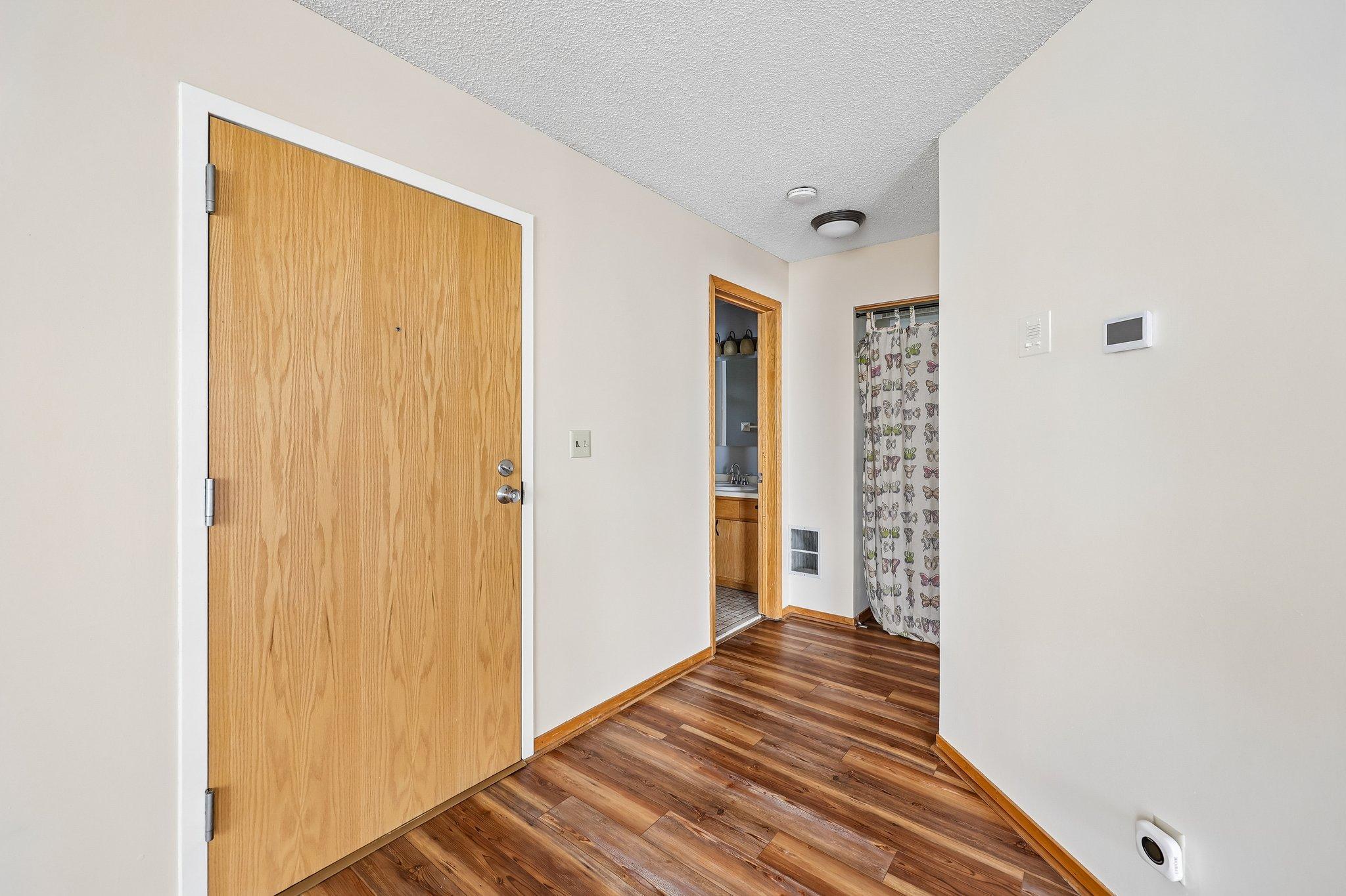 View of Residential at 3058 Lake Shore Drive #A, Minneapolis MN 55416, Minneapolis (14 of 26) - Mike Wilen | Minnesota Team Real Estate