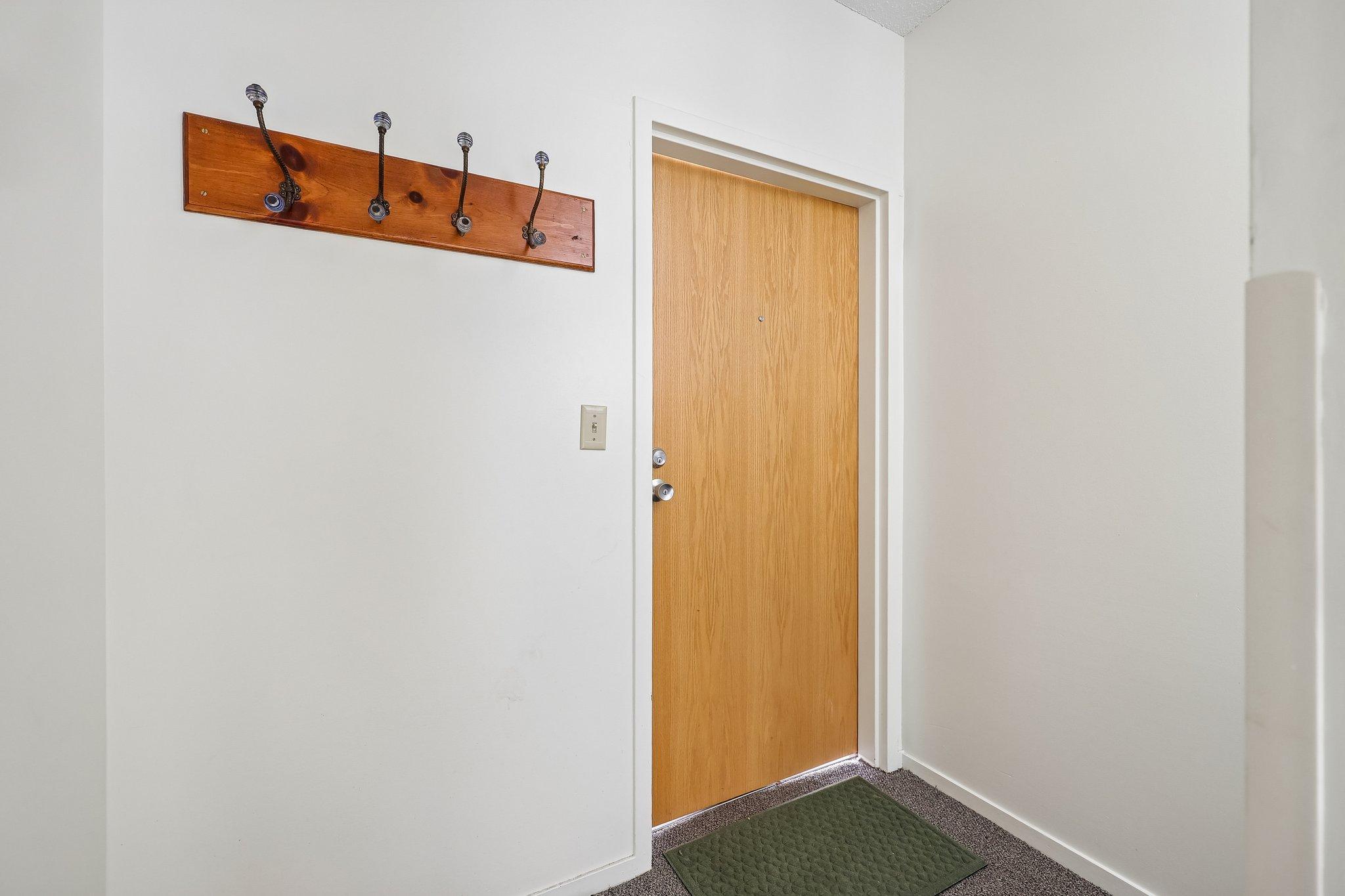View of Residential at 3058 Lake Shore Drive #A, Minneapolis MN 55416, Minneapolis (20 of 26) - Mike Wilen | Minnesota Team Real Estate