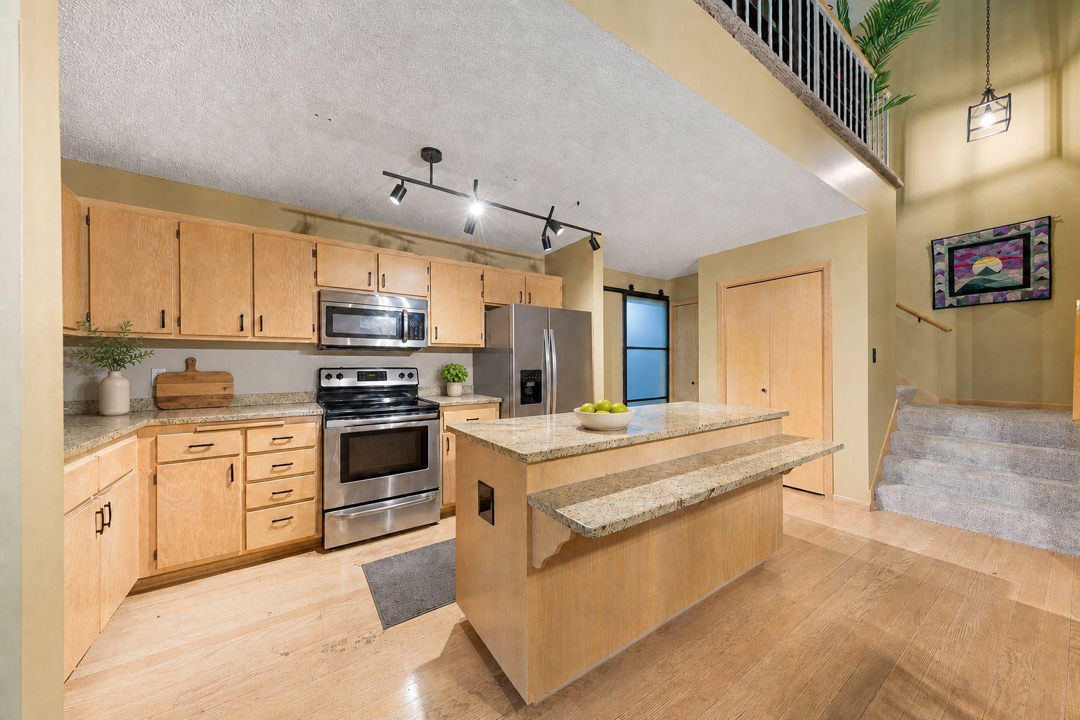 View of Residential at 1154 Aston Circle, Burnsville MN 55337, Burnsville (12 of 28) - Mike Wilen | Minnesota Team Real Estate