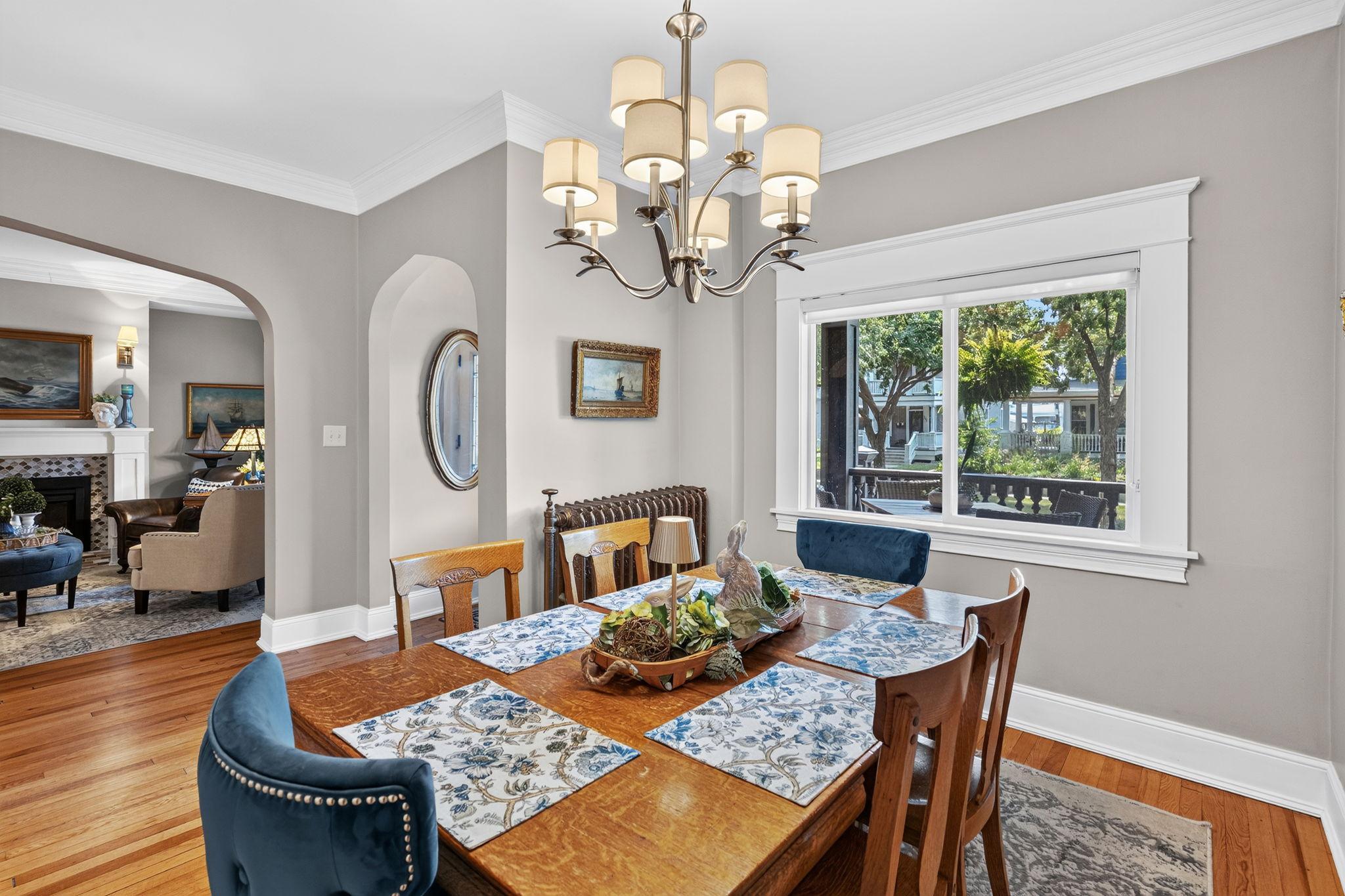 View of Residential at 847 Ashland Avenue, Saint Paul MN 55104, Saint Paul (21 of 61) - Mike Wilen | Minnesota Team Real Estate