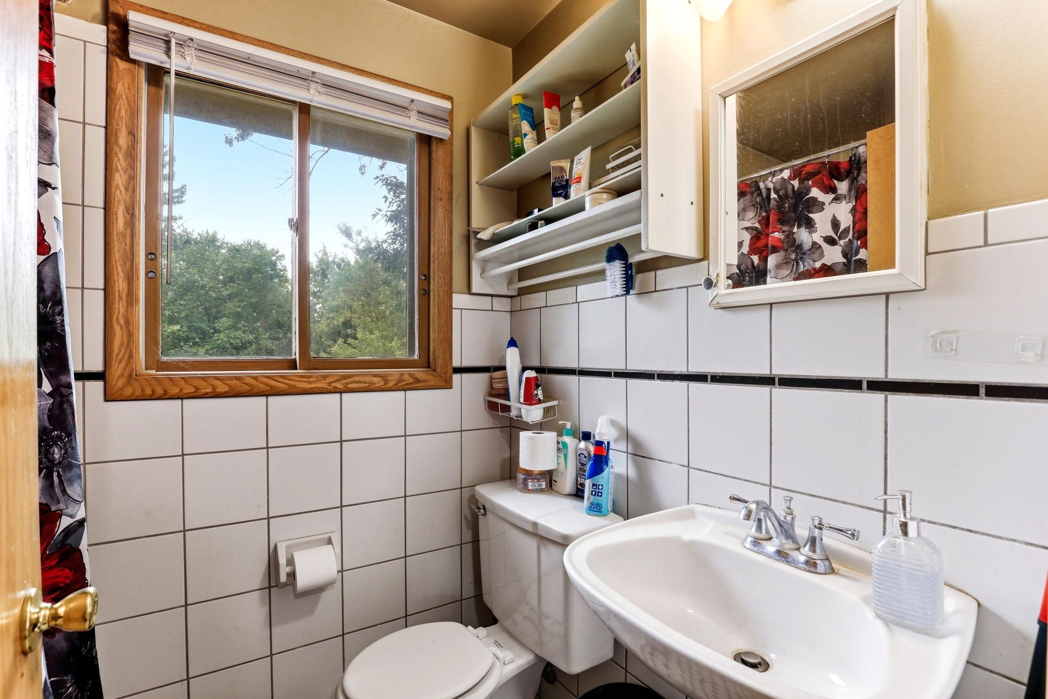 View of Residential Income at 6218 France Avenue, Edina MN 55410, Edina (33 of 68) - Mike Wilen | Minnesota Team Real Estate