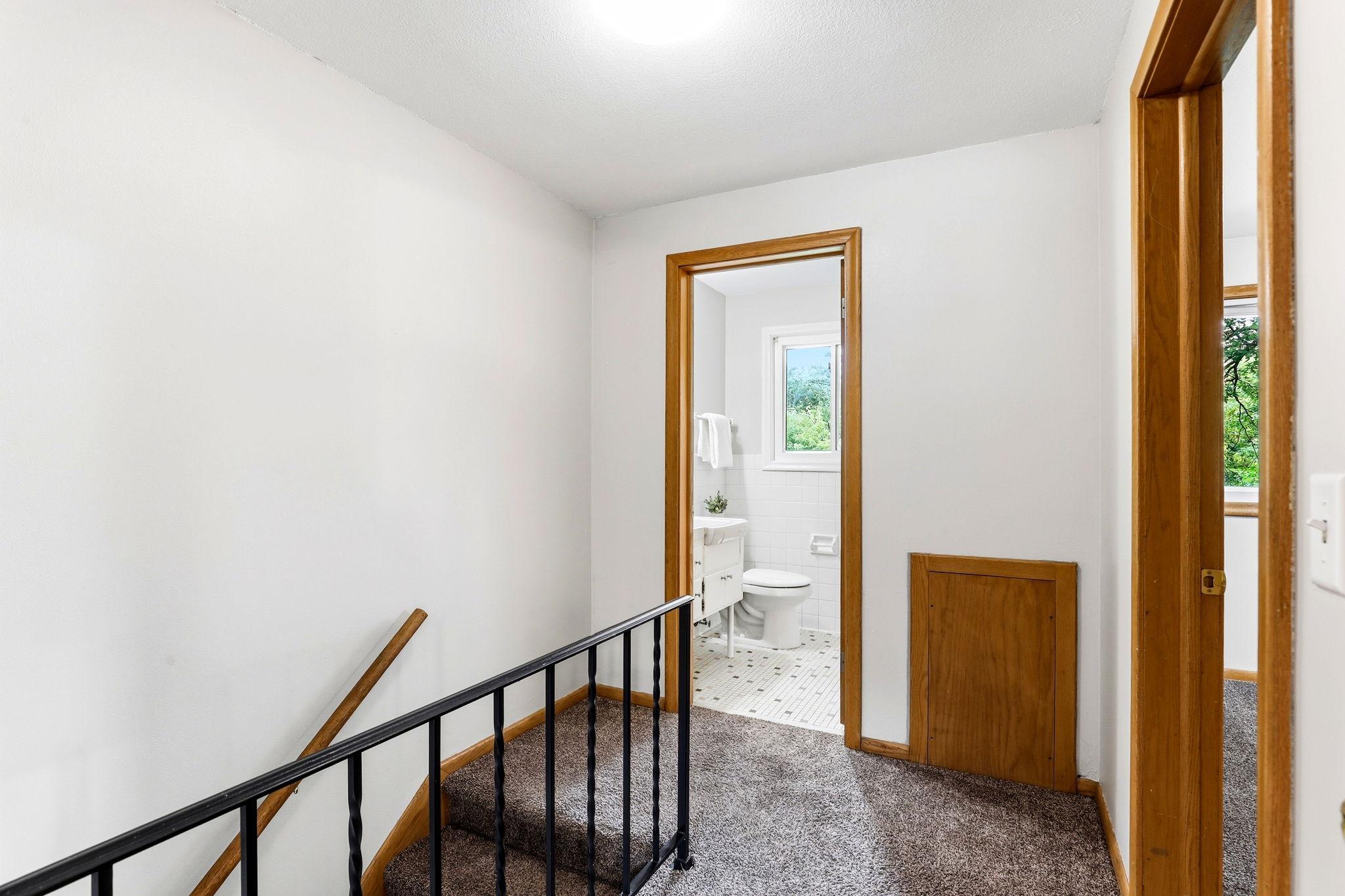View of Residential Income at 6218 France Avenue, Edina MN 55410, Edina (15 of 68) - Mike Wilen | Minnesota Team Real Estate