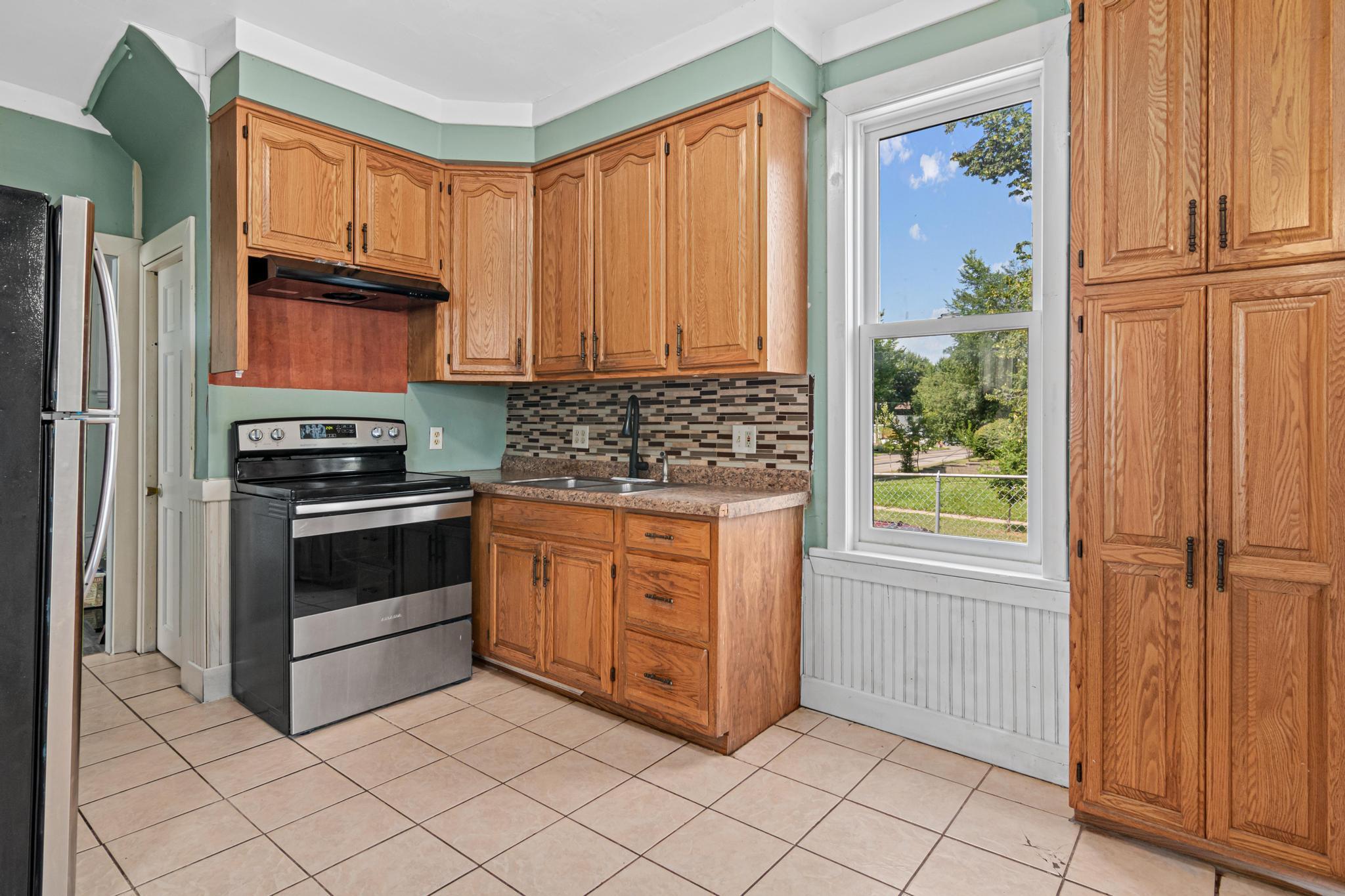 View of Residential at 1288 Edgerton Street, Saint Paul MN 55130, Saint Paul (6 of 25) - Mike Wilen | Minnesota Team Real Estate