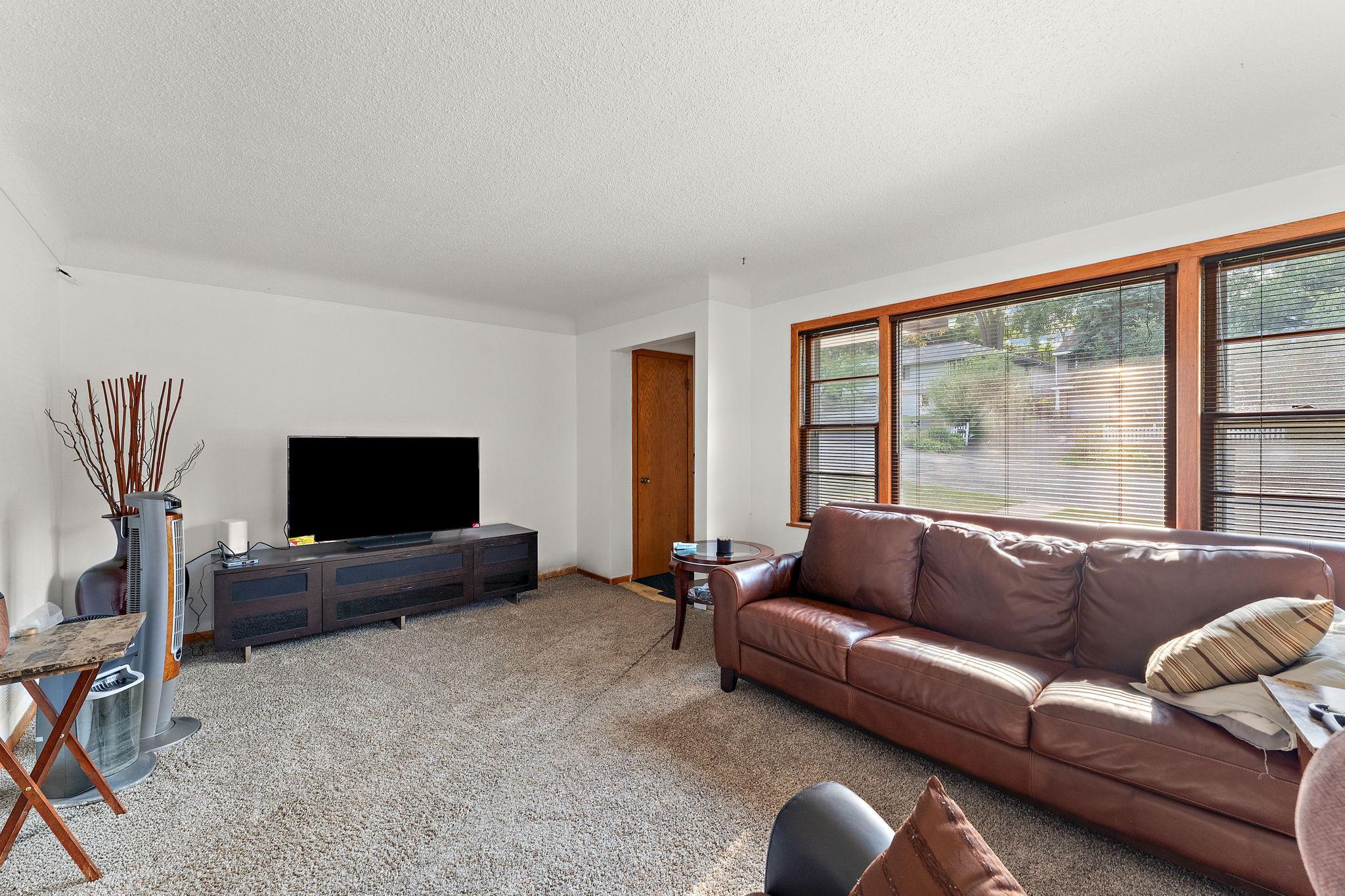 View of Residential Income at 507 10th Avenue, South Saint Paul MN 55075, South Saint Paul (25 of 36) - Mike Wilen | Minnesota Team Real Estate