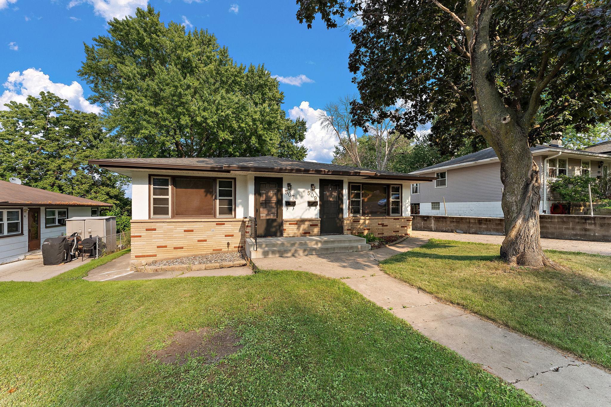View of Residential Income at 507 10th Avenue, South Saint Paul MN 55075, South Saint Paul (2 of 36) - Mike Wilen | Minnesota Team Real Estate