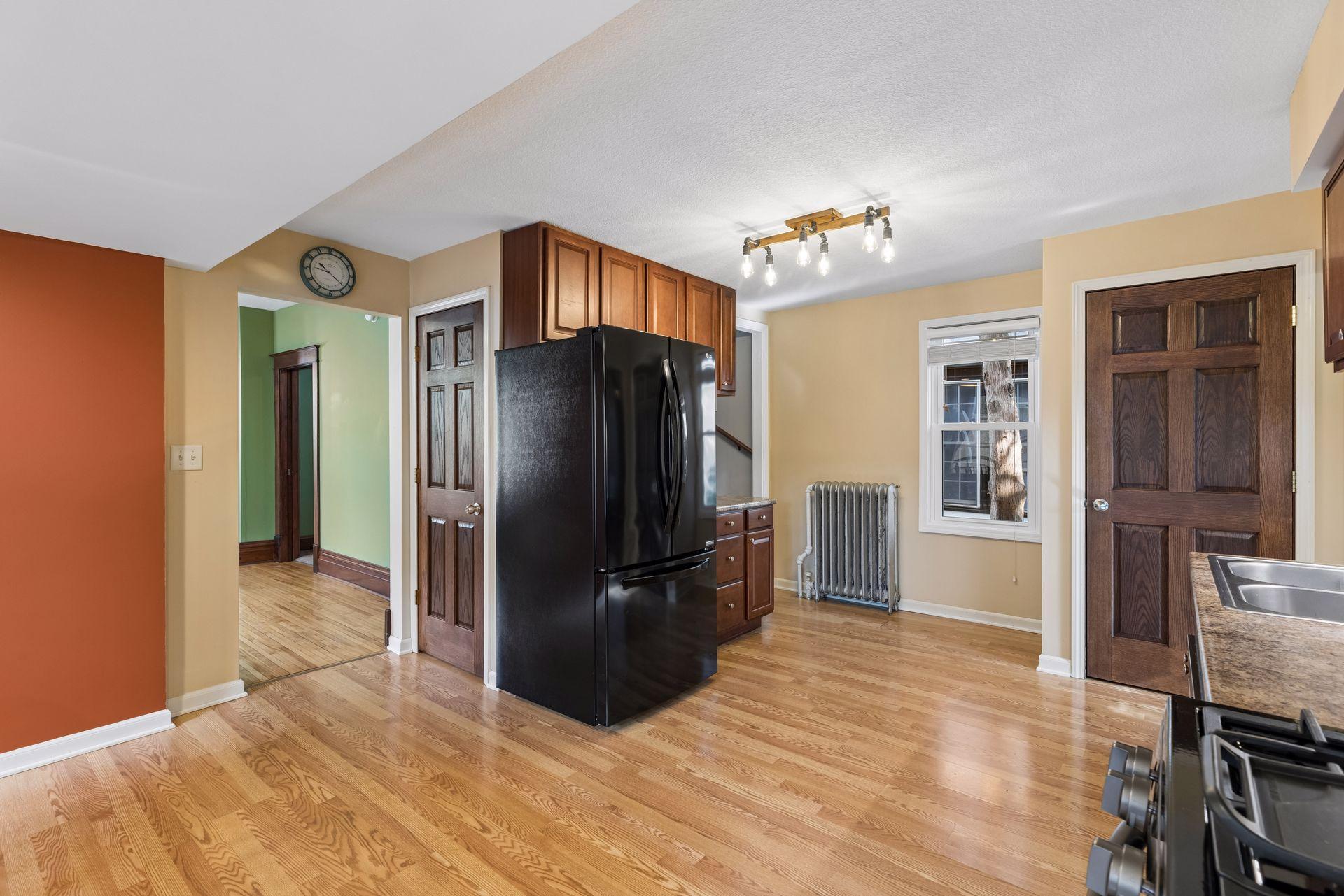 View of Residential at 420 Daly Street, Saint Paul MN 55102, Saint Paul (19 of 55) - Mike Wilen | Minnesota Team Real Estate