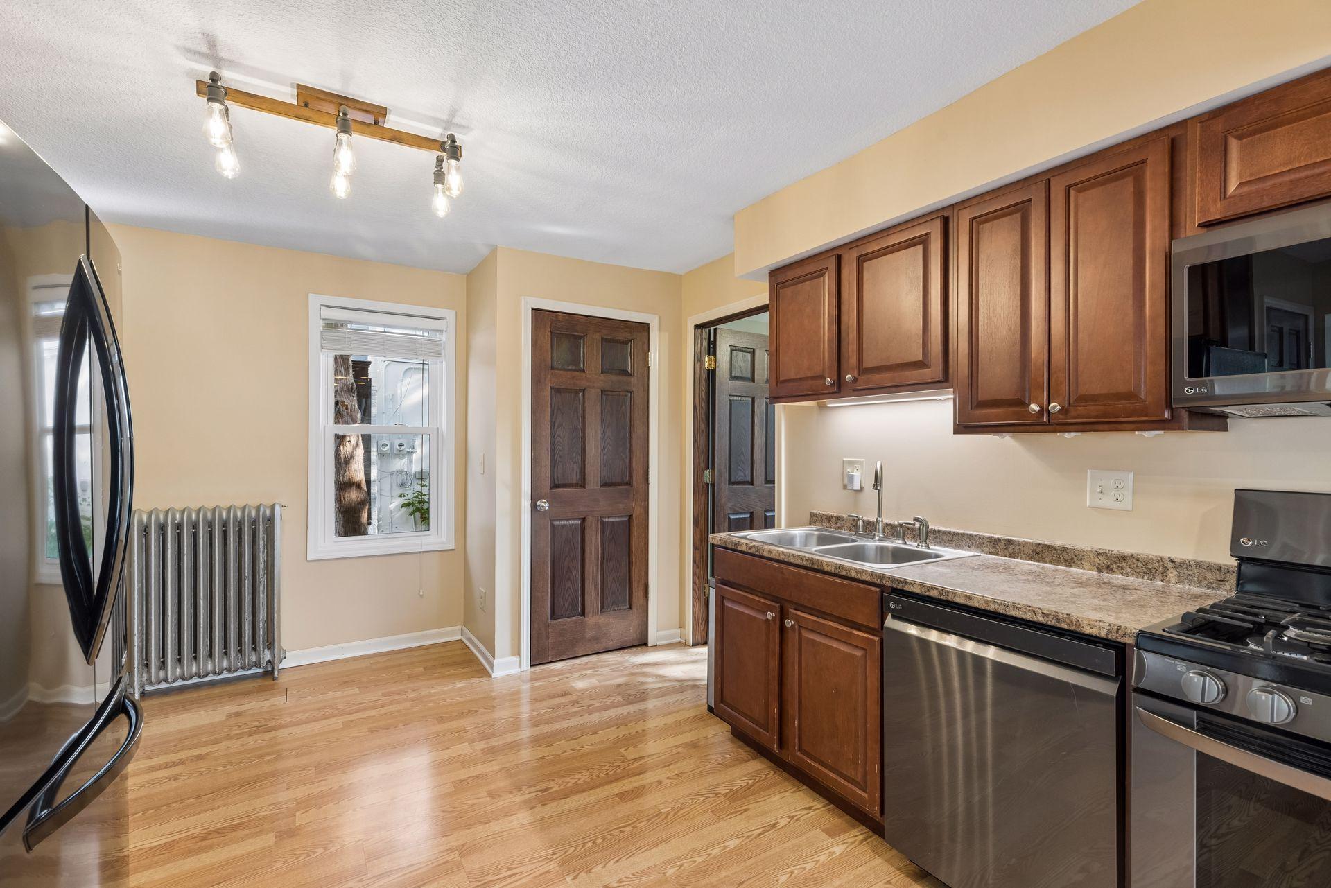 View of Residential at 420 Daly Street, Saint Paul MN 55102, Saint Paul (17 of 55) - Mike Wilen | Minnesota Team Real Estate