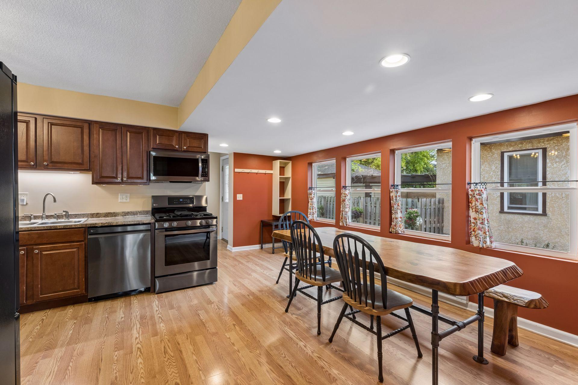 View of Residential at 420 Daly Street, Saint Paul MN 55102, Saint Paul (15 of 55) - Mike Wilen | Minnesota Team Real Estate