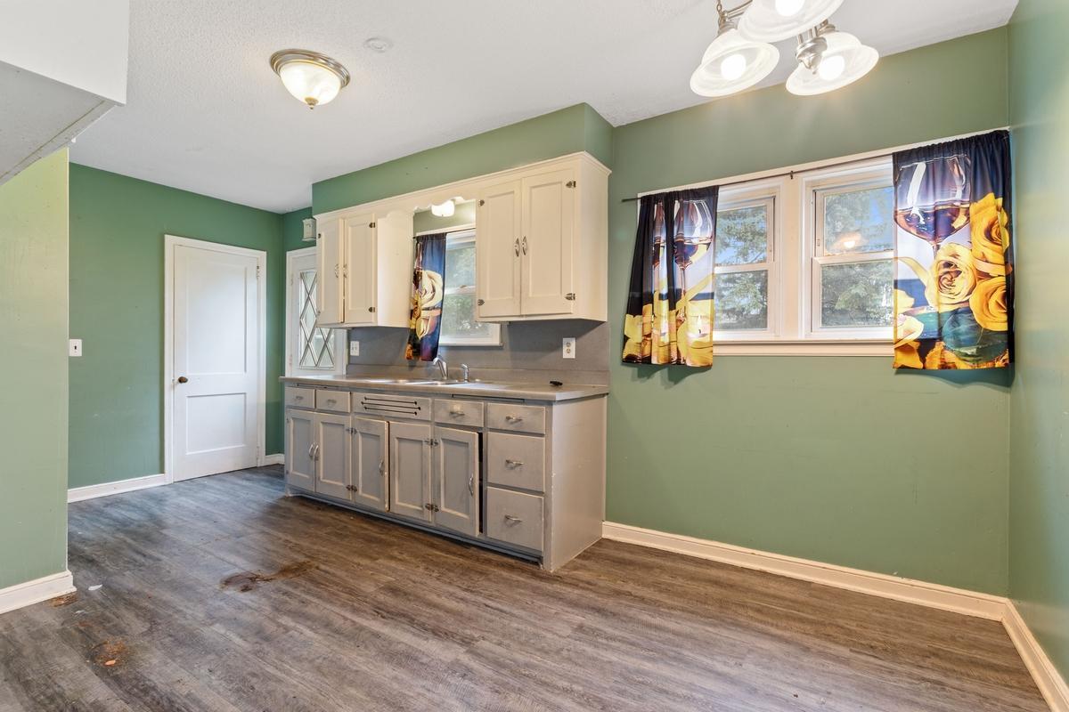View of Residential Income at 2249 Louisiana Avenue, Saint Louis Park MN 55426, Saint Louis Park (7 of 15) - Mike Wilen | Minnesota Team Real Estate