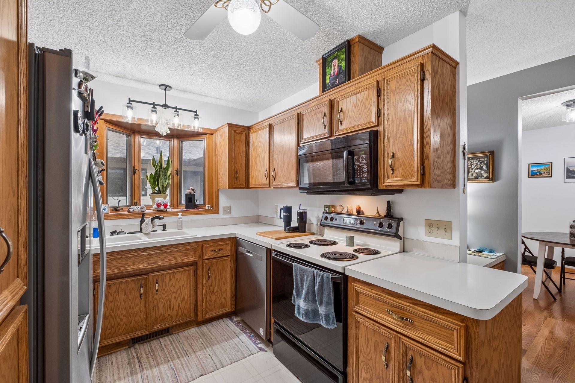 View of Residential at 14324 Glenda Drive, Apple Valley MN 55124, Apple Valley (13 of 20) - Mike Wilen | Minnesota Team Real Estate