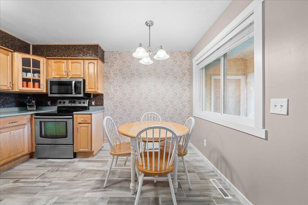 View of Residential at 3550 Cloman Way, Inver Grove Heights MN 55076, Inver Grove Heights (9 of 22) - Mike Wilen | Minnesota Team Real Estate