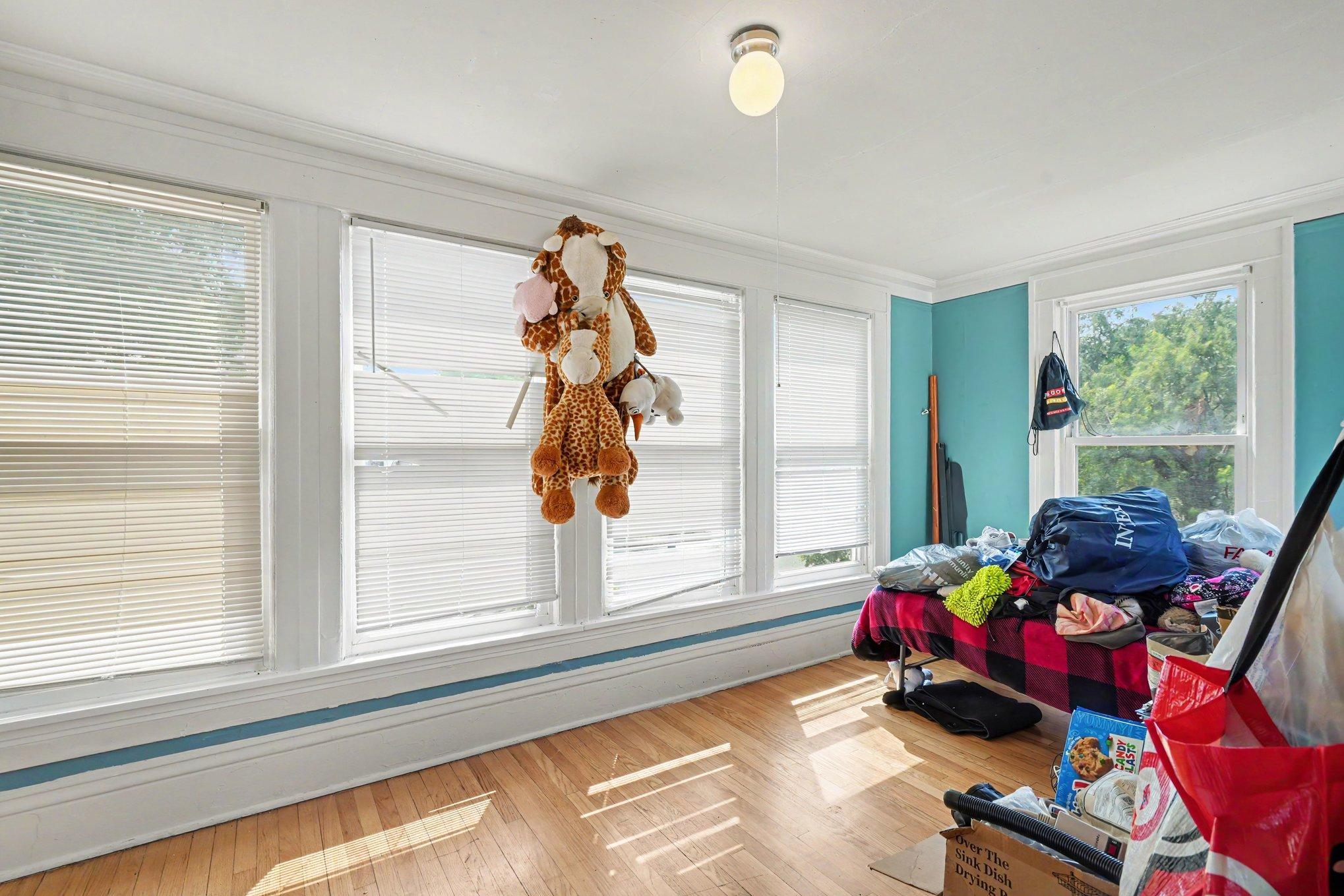 View of Residential Income at 3620 3rd Avenue, Minneapolis MN 55409, Minneapolis (18 of 33) - Mike Wilen | Minnesota Team Real Estate