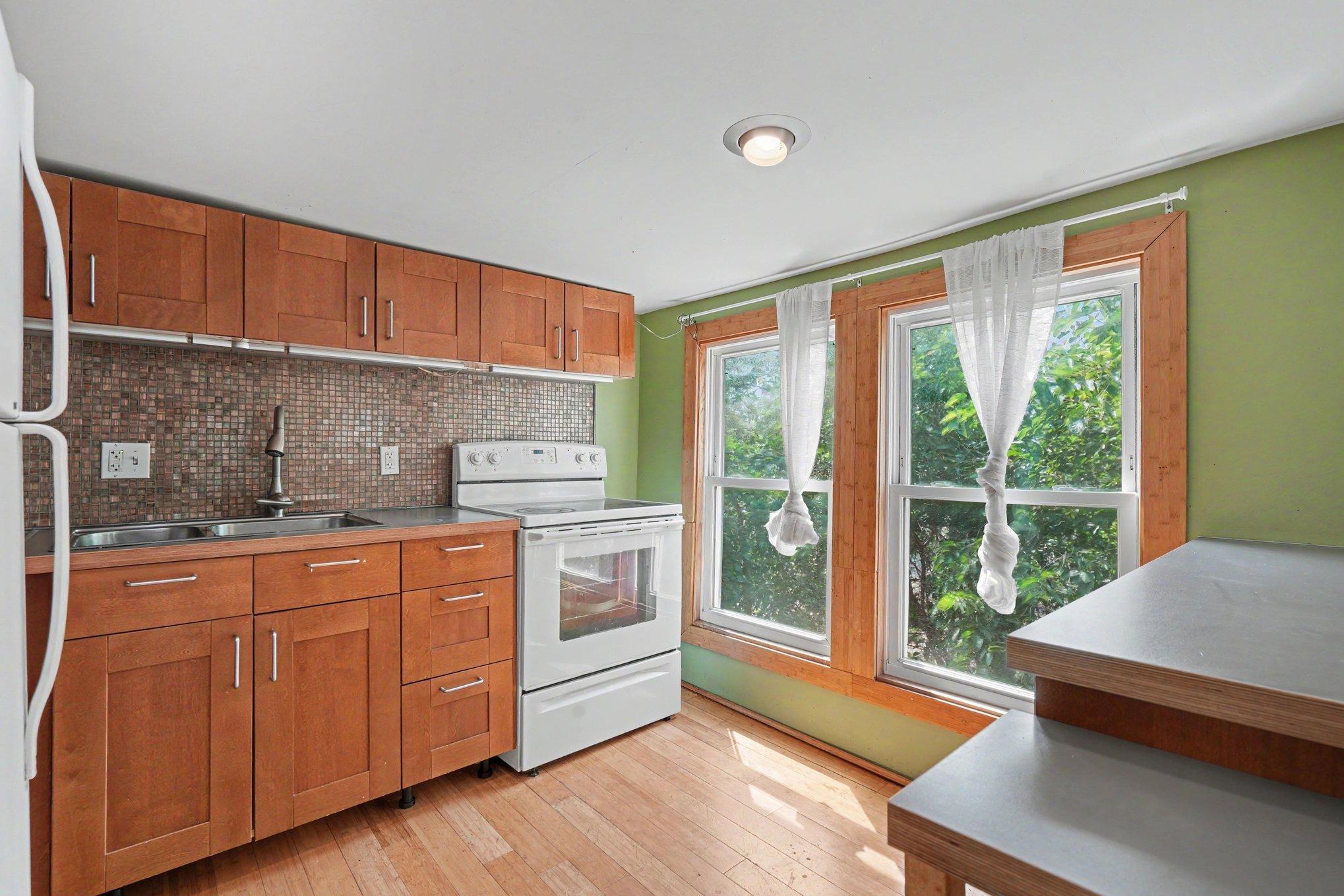 View of Residential Income at 3620 3rd Avenue, Minneapolis MN 55409, Minneapolis (21 of 33) - Mike Wilen | Minnesota Team Real Estate