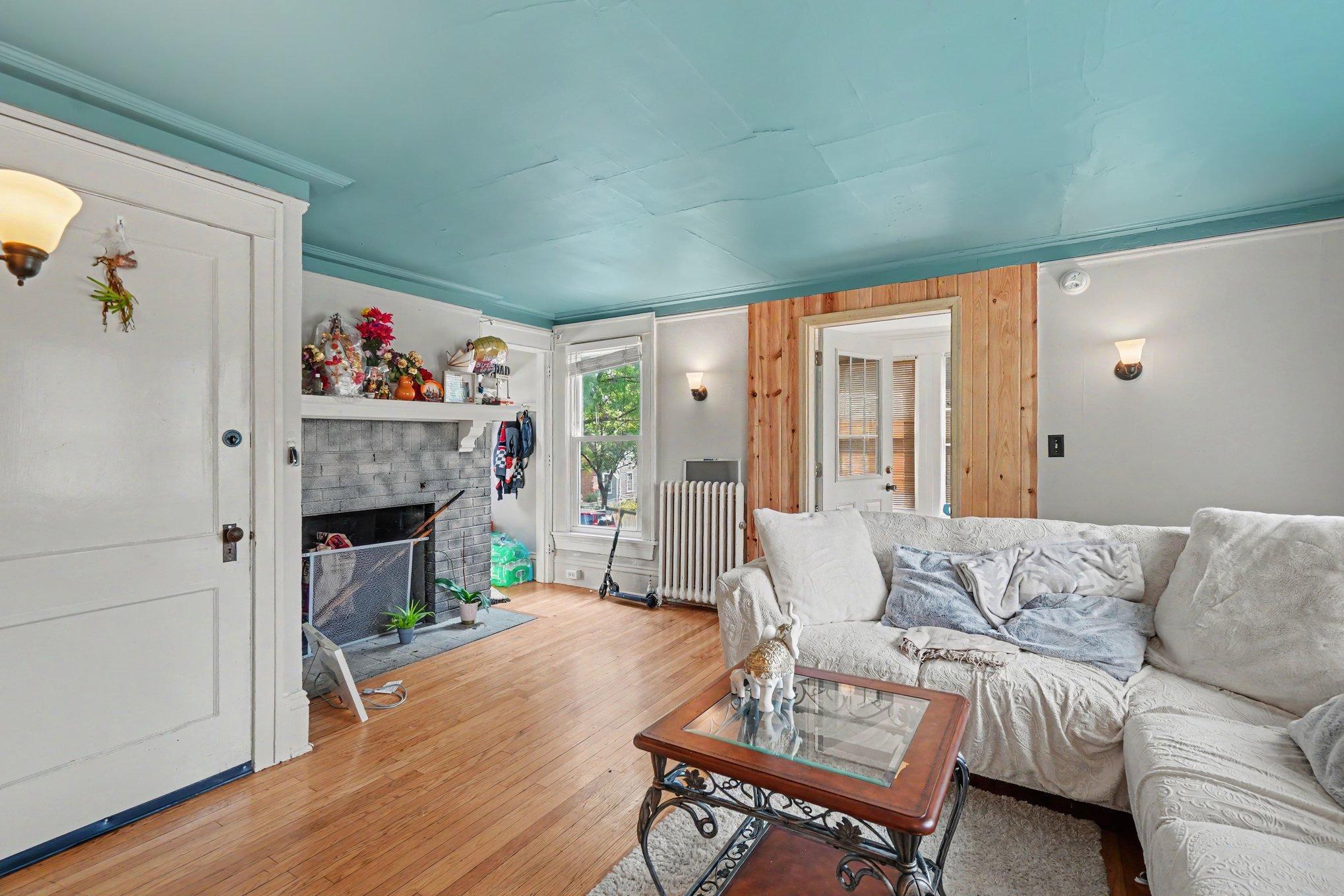 View of Residential Income at 3620 3rd Avenue, Minneapolis MN 55409, Minneapolis (11 of 33) - Mike Wilen | Minnesota Team Real Estate