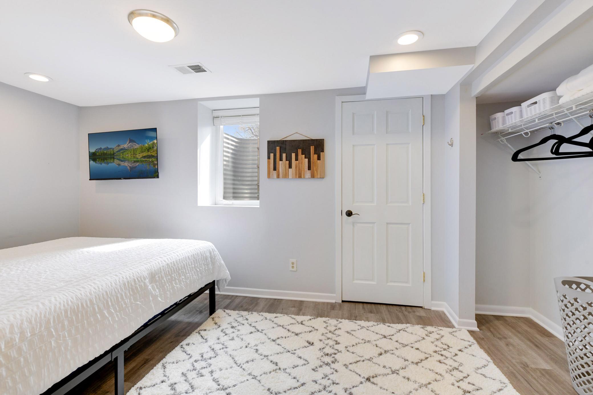 View of Residential Income at 3998 Brunswick Avenue, Saint Louis Park MN 55416, Saint Louis Park (35 of 46) - Mike Wilen | Minnesota Team Real Estate